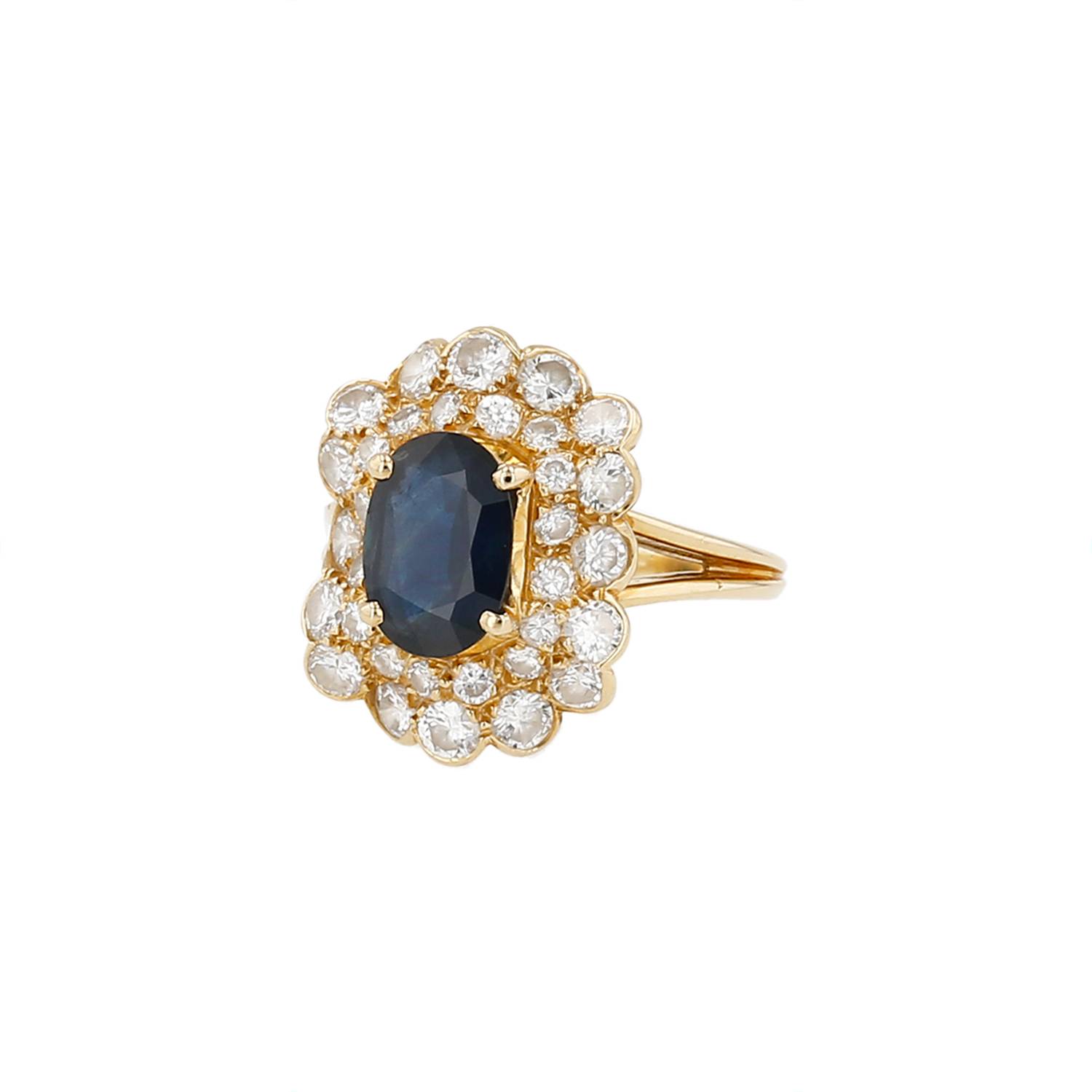 Bague Vintage  en or jaune, saphir et diamants - 00pp