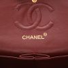 Sac à main Chanel  Timeless Petit en cuir matelassé bleu-marine - Detail D2 thumbnail