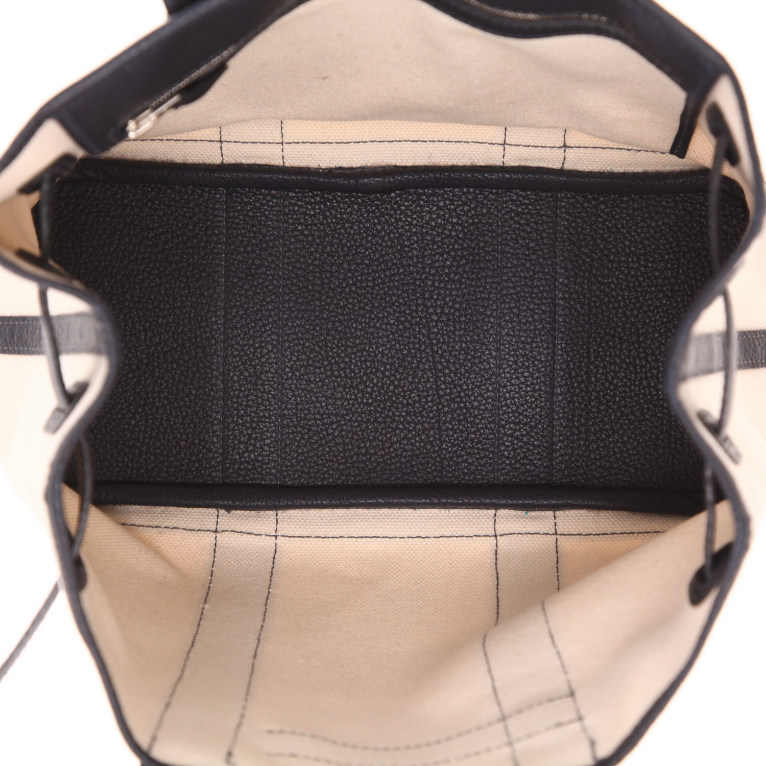 Sac à main Hermès  Petite Ceinture en toile beige et cuir bleu-marine - Detail D3