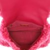 Chanel  19 medium model  shoulder bag  in pink synthetic furr - Detail D3 thumbnail