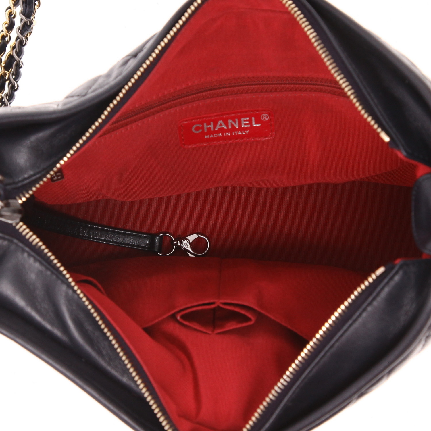 Bolso bandolera Chanel  Gabrielle  modelo mediano  en cuero acolchado azul - Detail D3