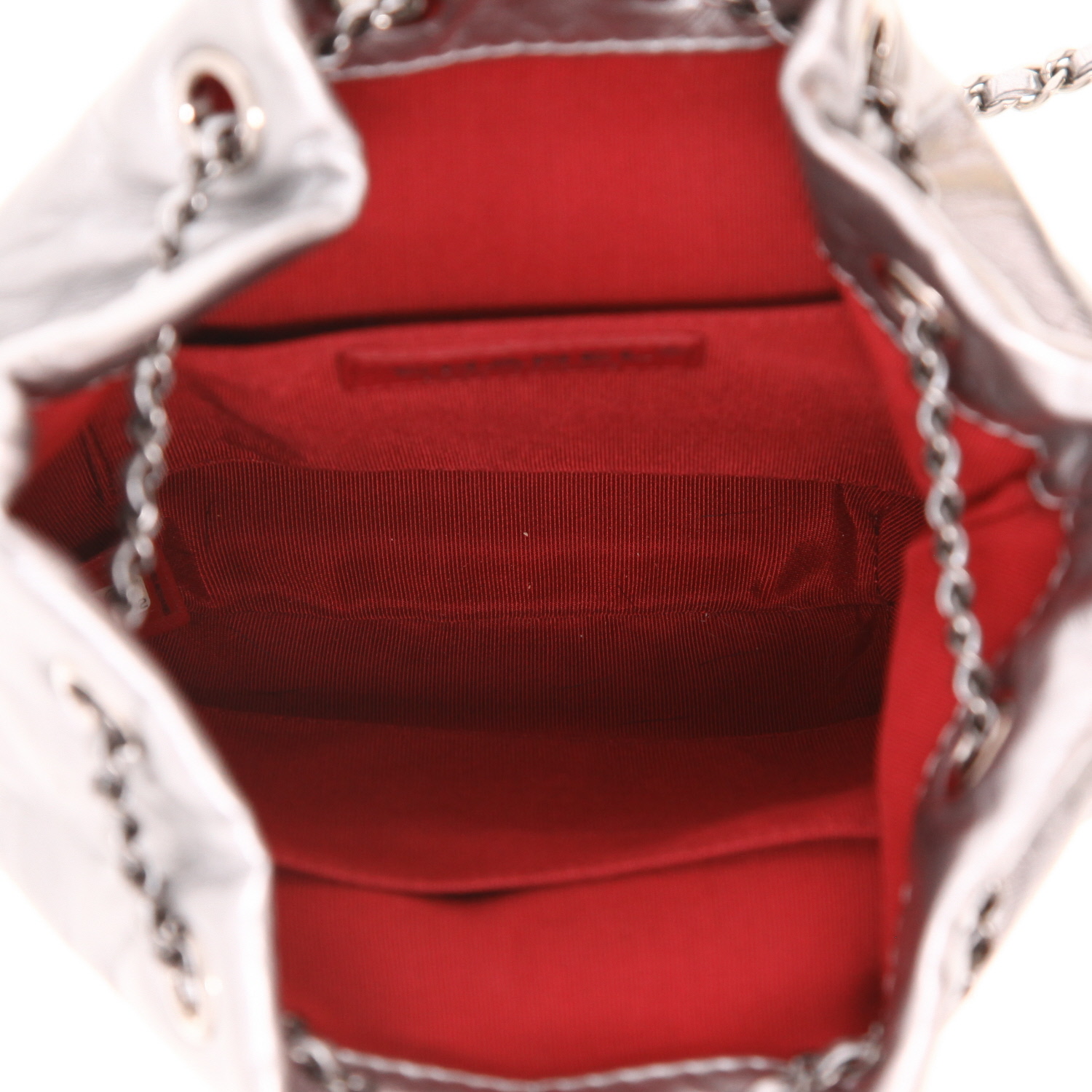 Sac bandoulière Chanel  Gabrielle Bucket en cuir argenté - Detail D3