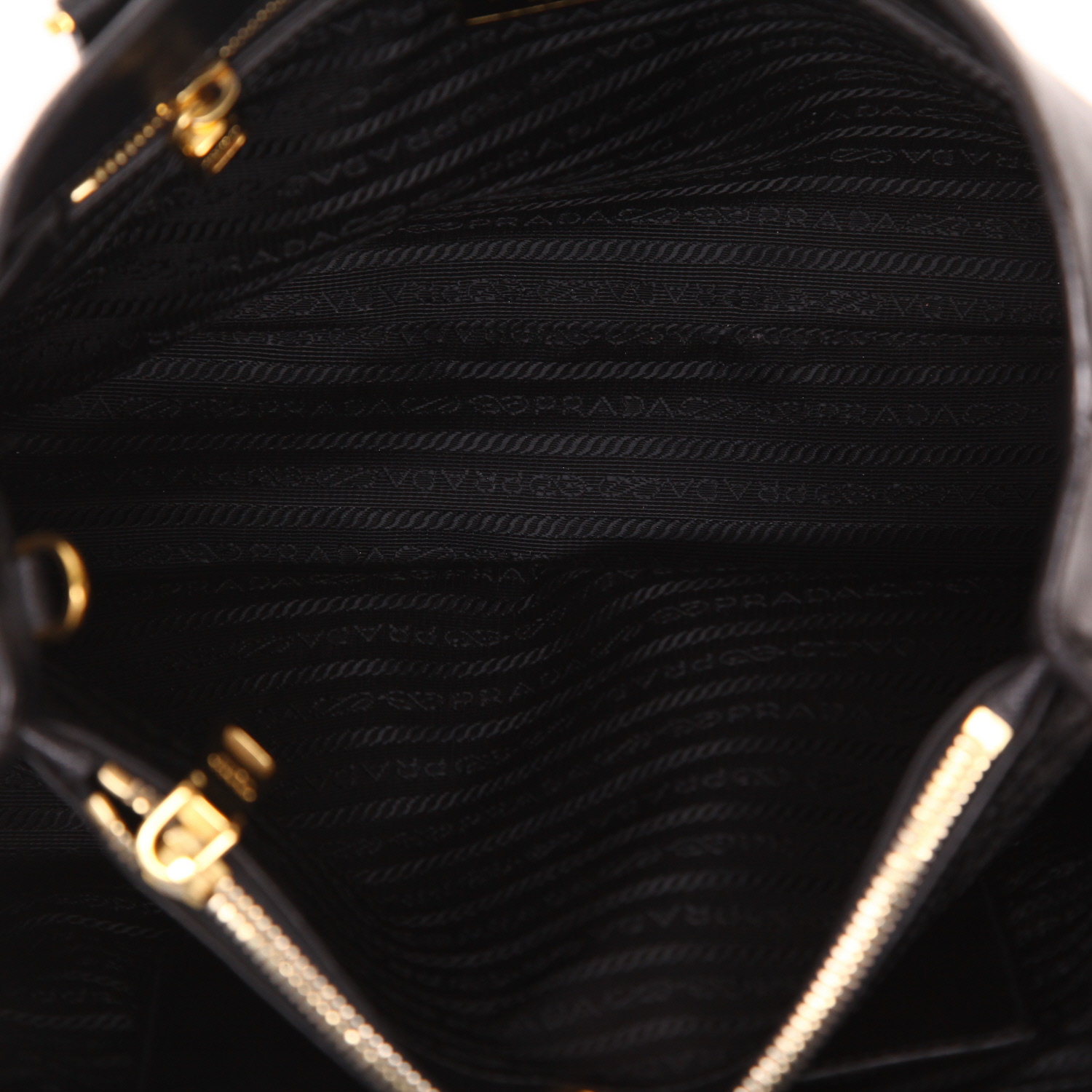 Prada  Galleria handbag  in black leather saffiano - Detail D3