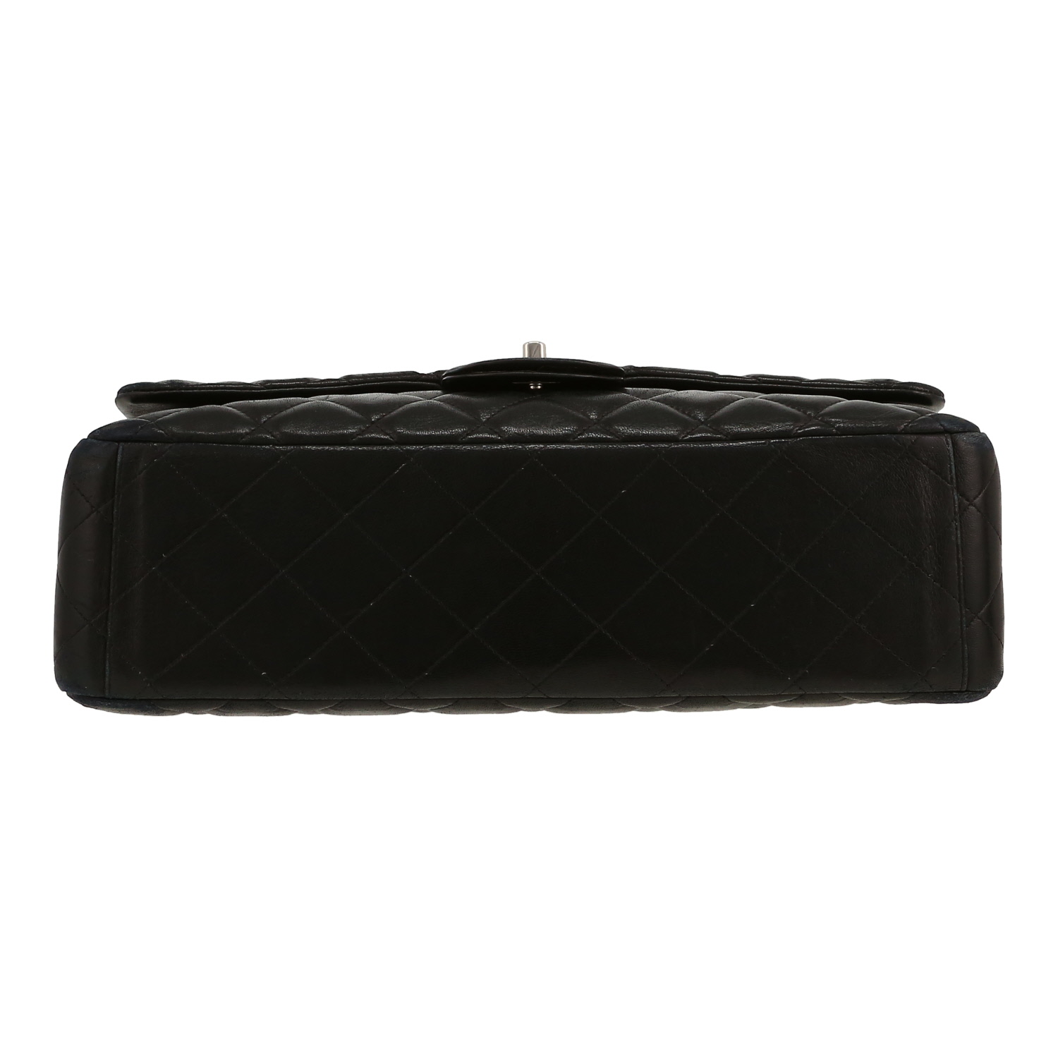 Chanel  Timeless Maxi Jumbo handbag  in black quilted leather - Detail D1