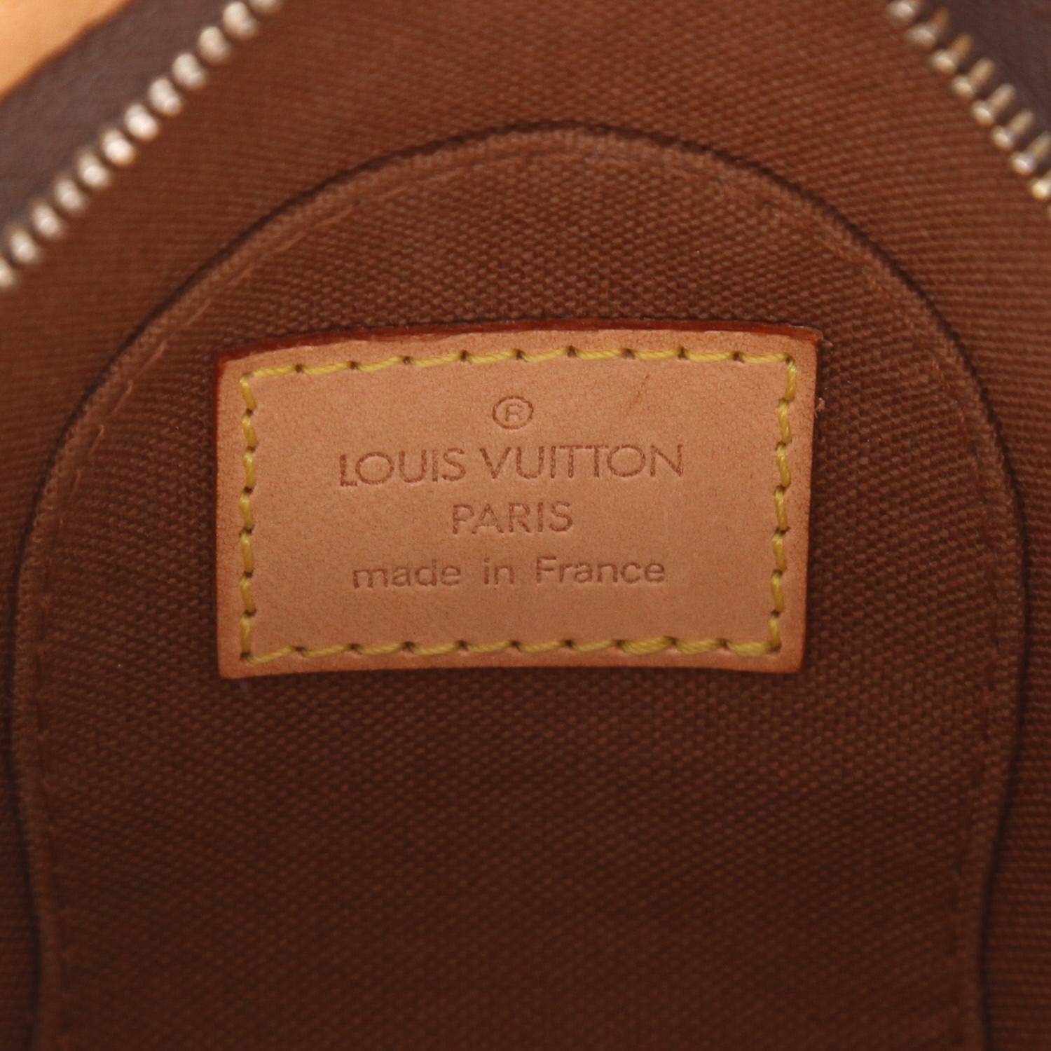 Louis Vuitton  Ellipse pouch  in brown monogram canvas  and natural leather - Detail D2