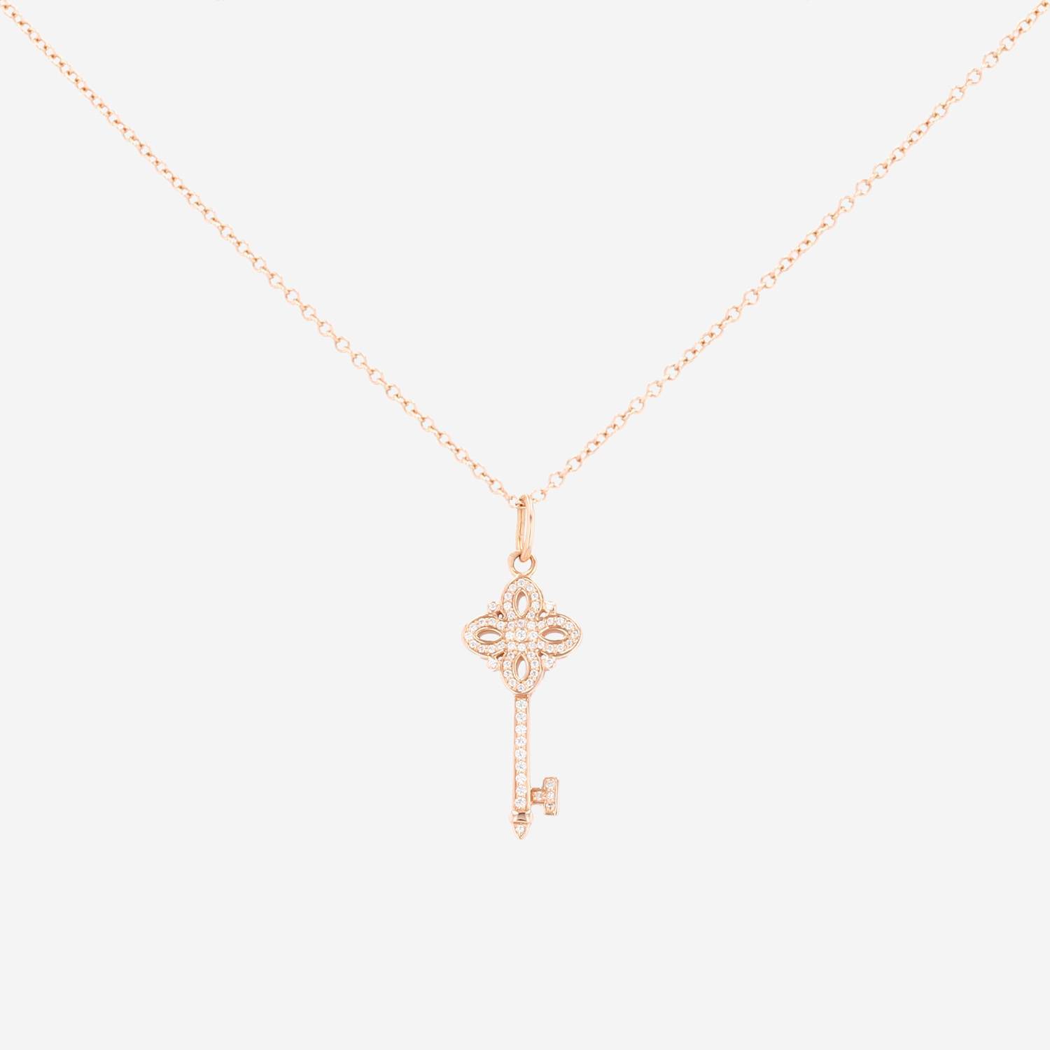 Tiffany 
Co Clé Victoria mini necklace in pink gold and diamonds