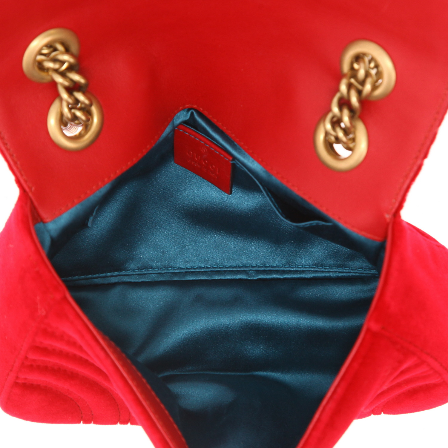 Gucci  GG Marmont shoulder bag  in red velvet - Detail D3