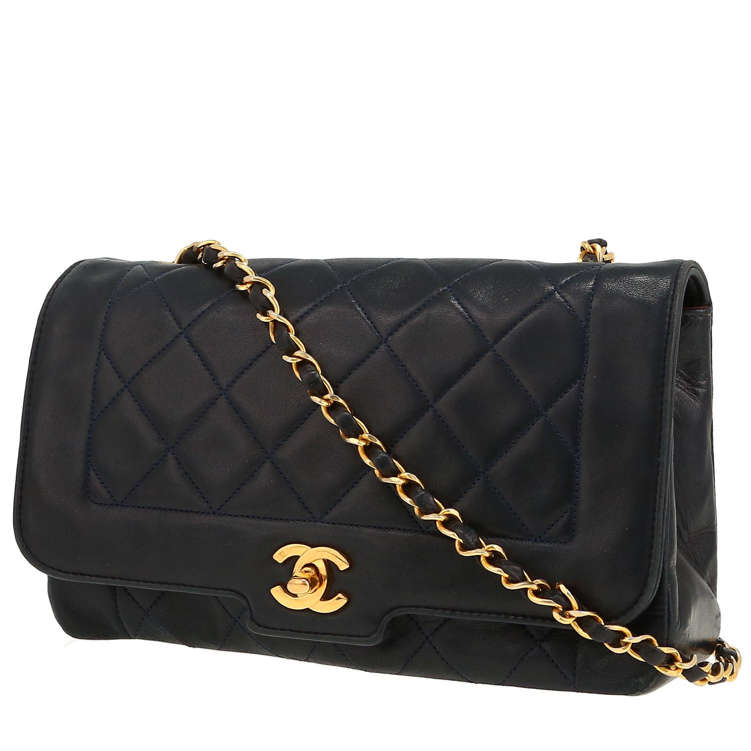 Chanel  Diana shoulder bag  in navy blue quilted leather