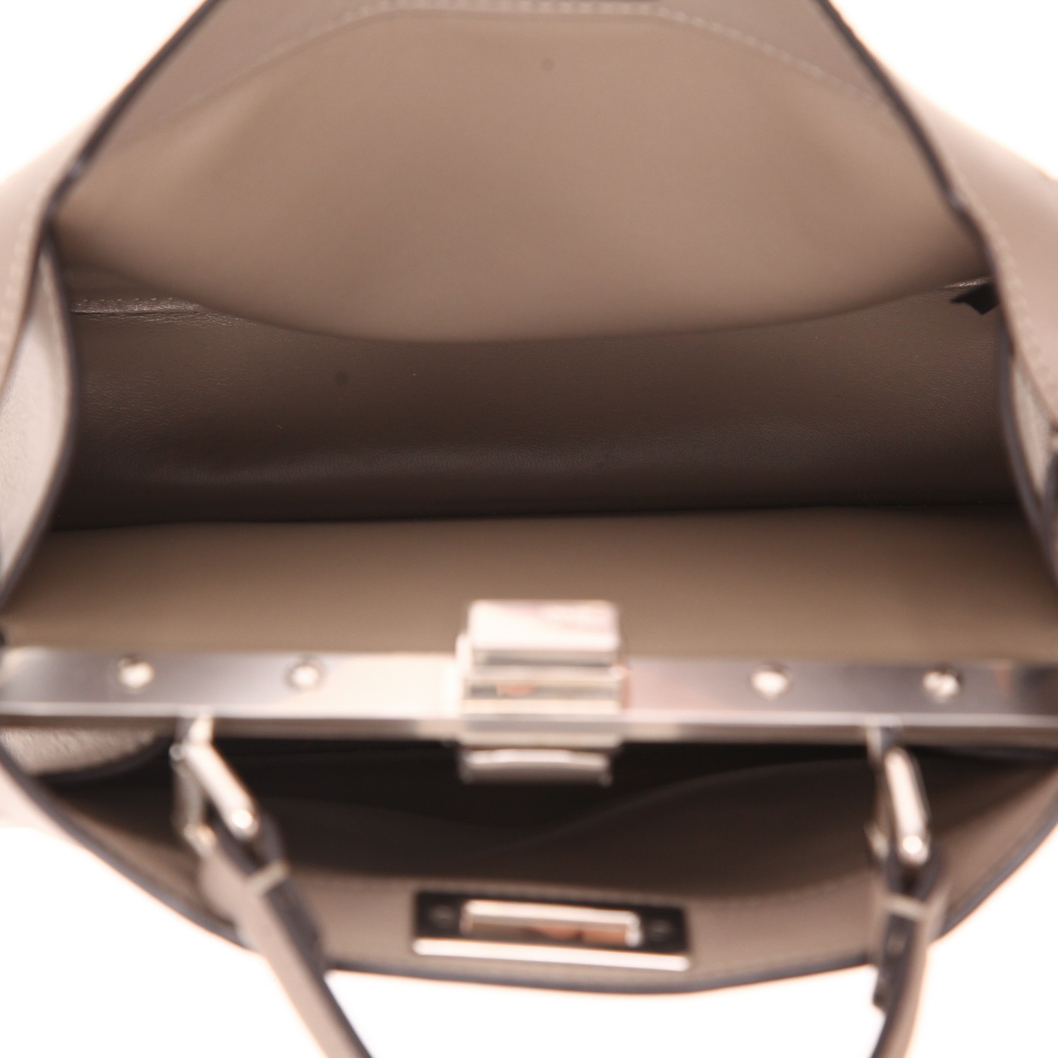 Borsa Fendi  Peekaboo in pelle color talpa - Detail D4