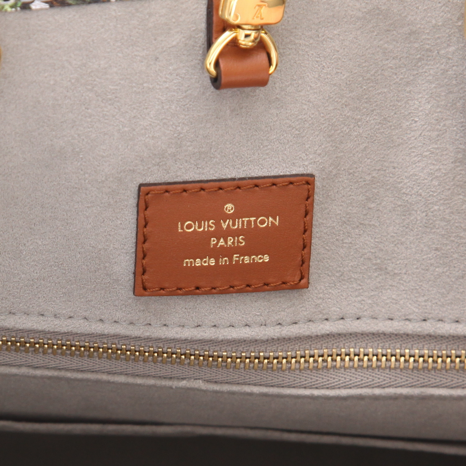 Shopping bag Louis Vuitton  Onthego in tela monogram grigia e argentata - Detail D3