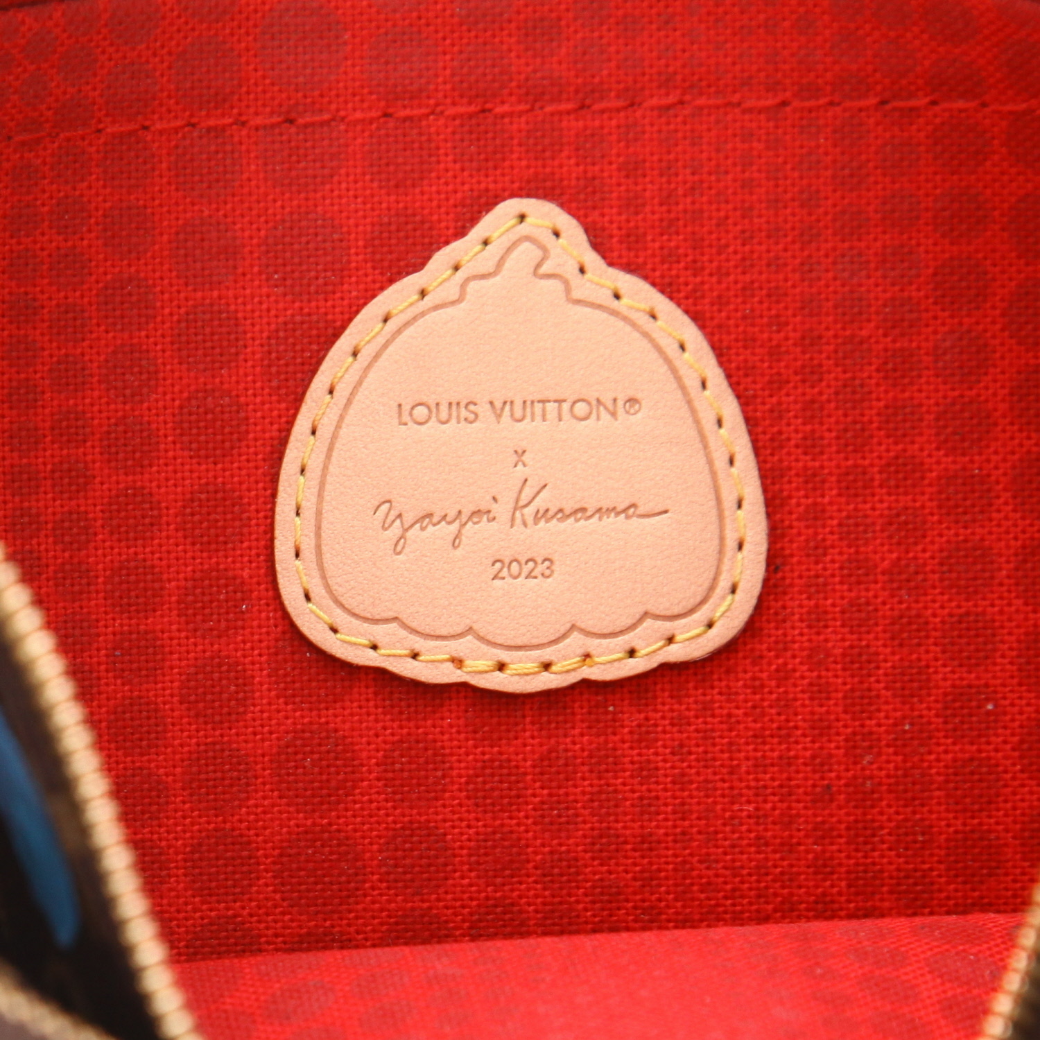 Louis Vuitton  Multi-Pochette Accessoires handbag/clutch  in brown monogram canvas - Detail D2