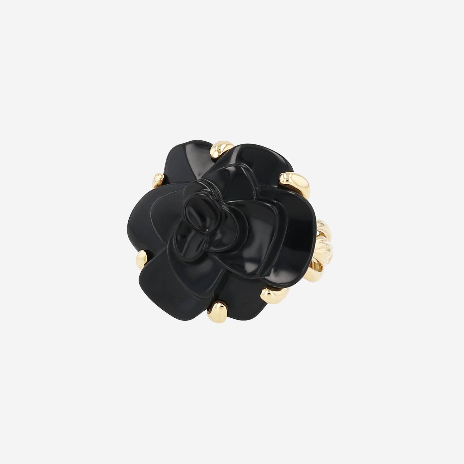 Bague Chanel Camelia moyen modèle en or jaune et onyx