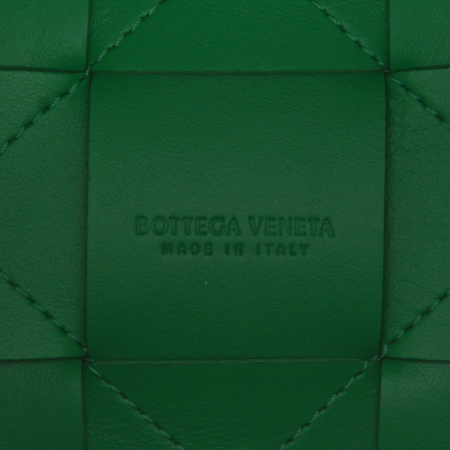 Bottega Veneta  Cassette handbag  in green intrecciato leather - Detail D2