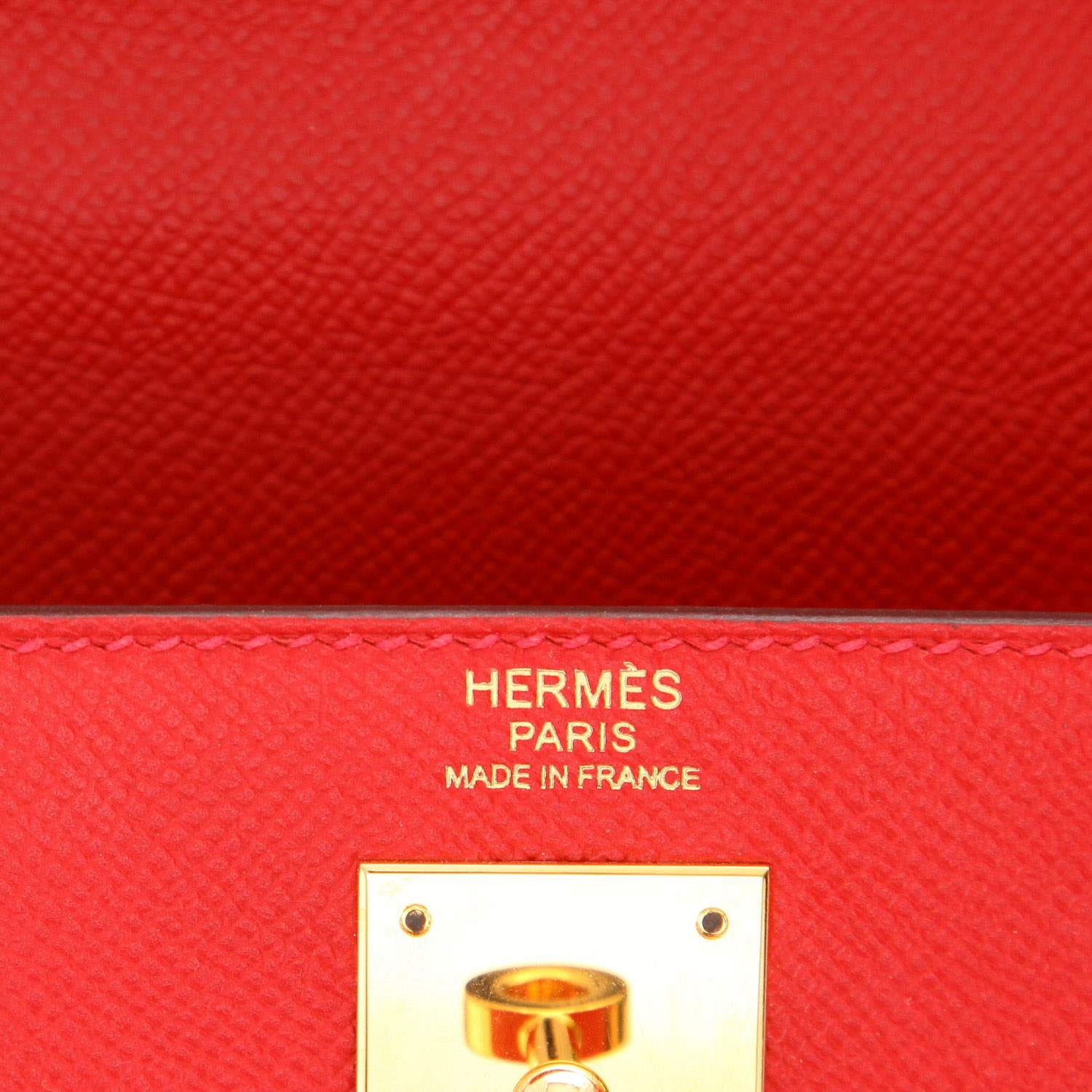 Hermès  Kelly 32 cm handbag  in red Casaque epsom leather - Detail D2