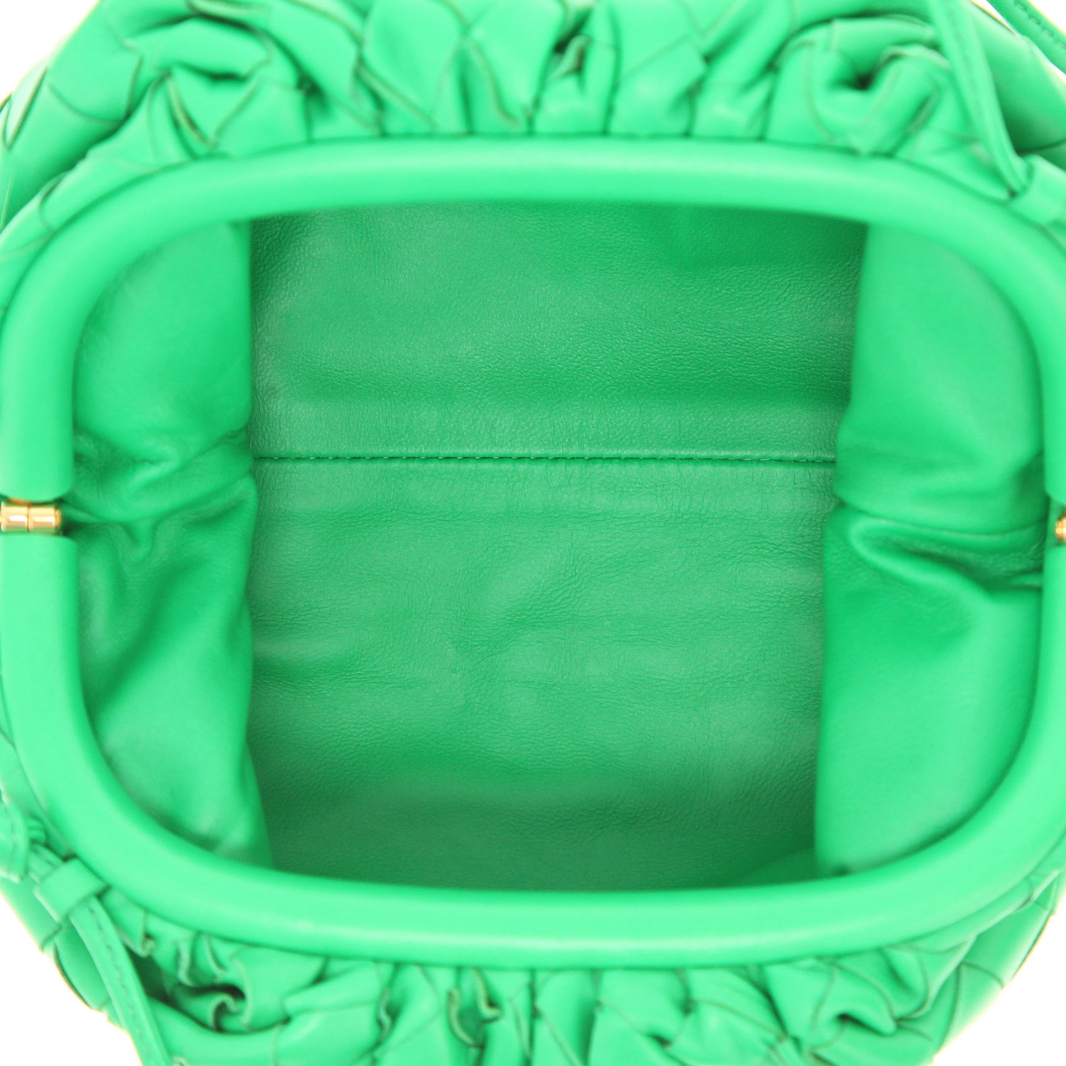 Sac bandoulière Bottega Veneta  Pouch mini  en cuir intrecciato vert - Detail D3