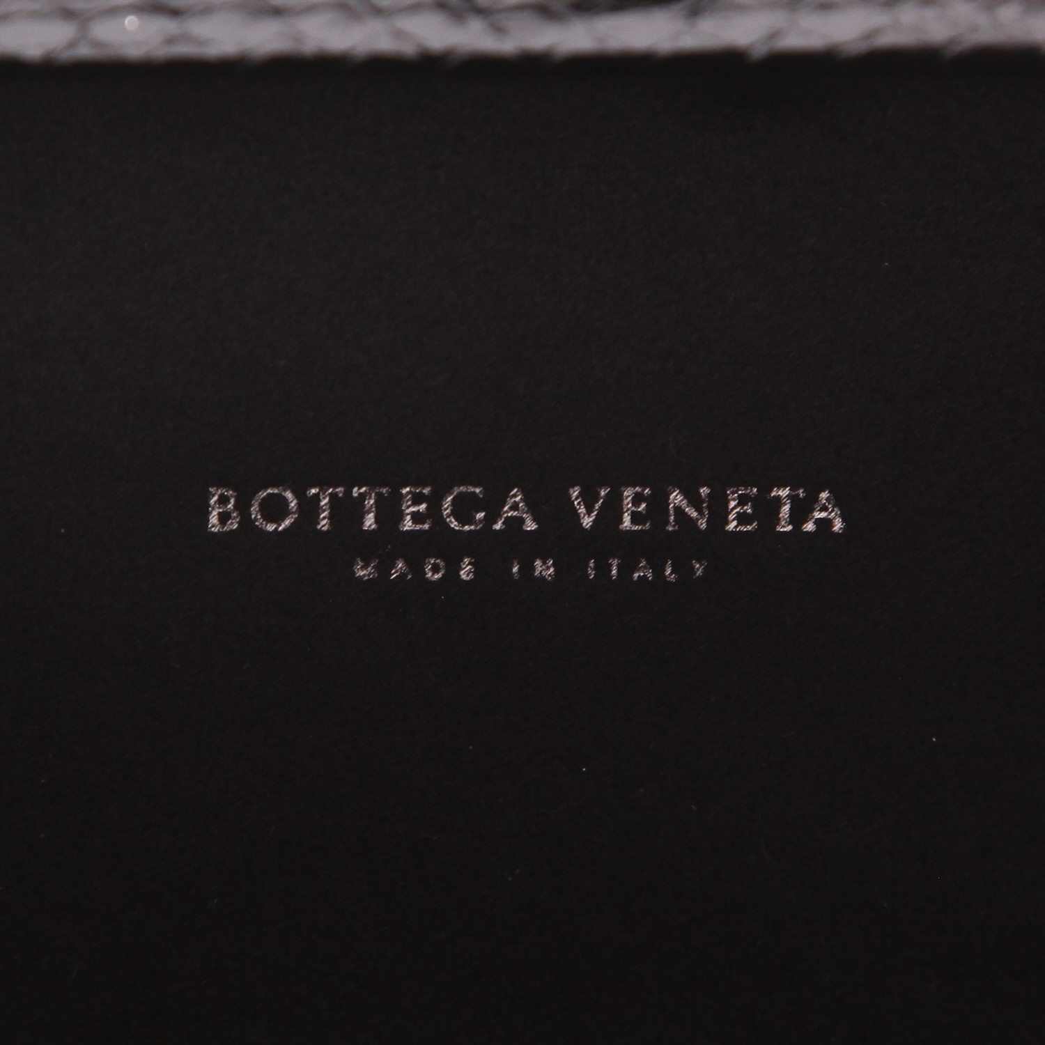 Bottega Veneta  Knot clutch  in black satin  and black python - Detail D2