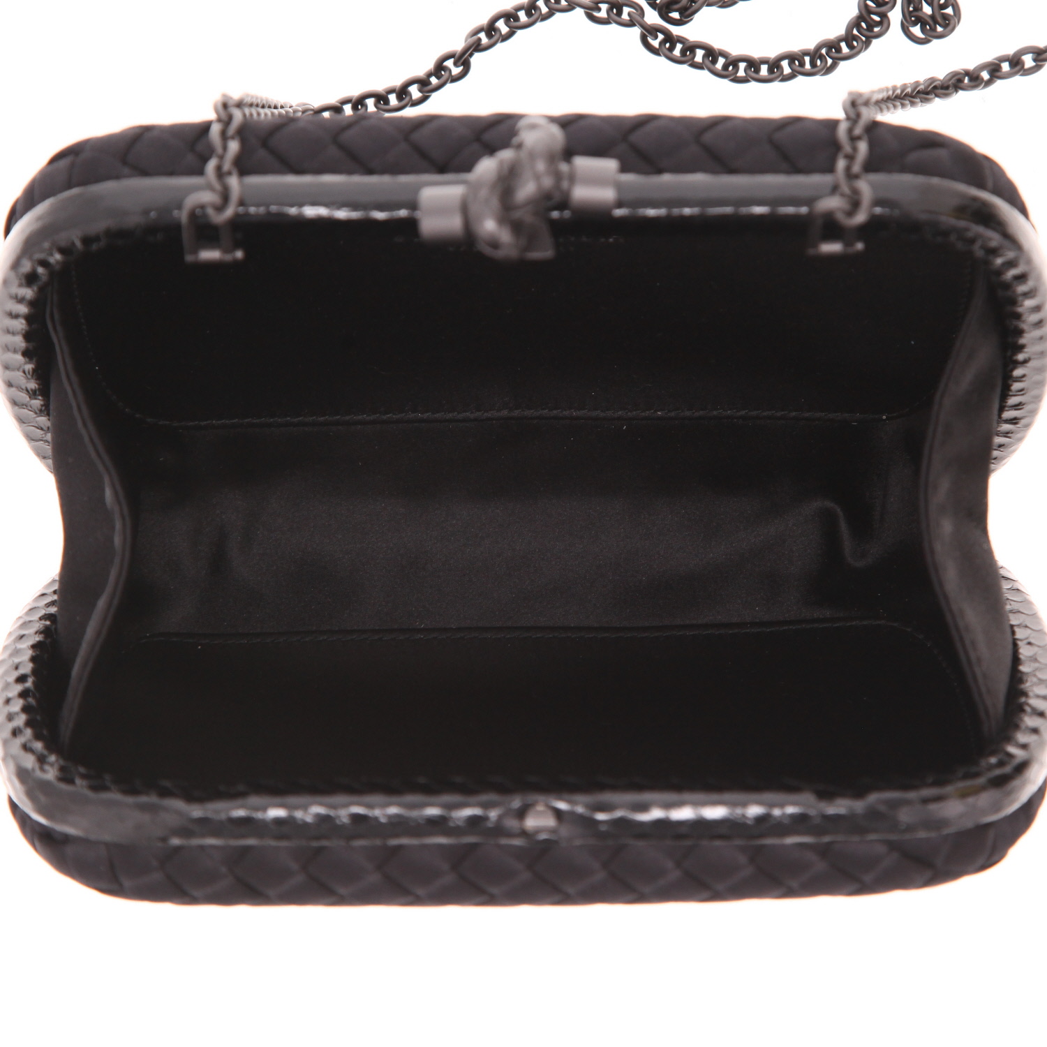 Bottega Veneta  Knot clutch  in black satin  and black python - Detail D3