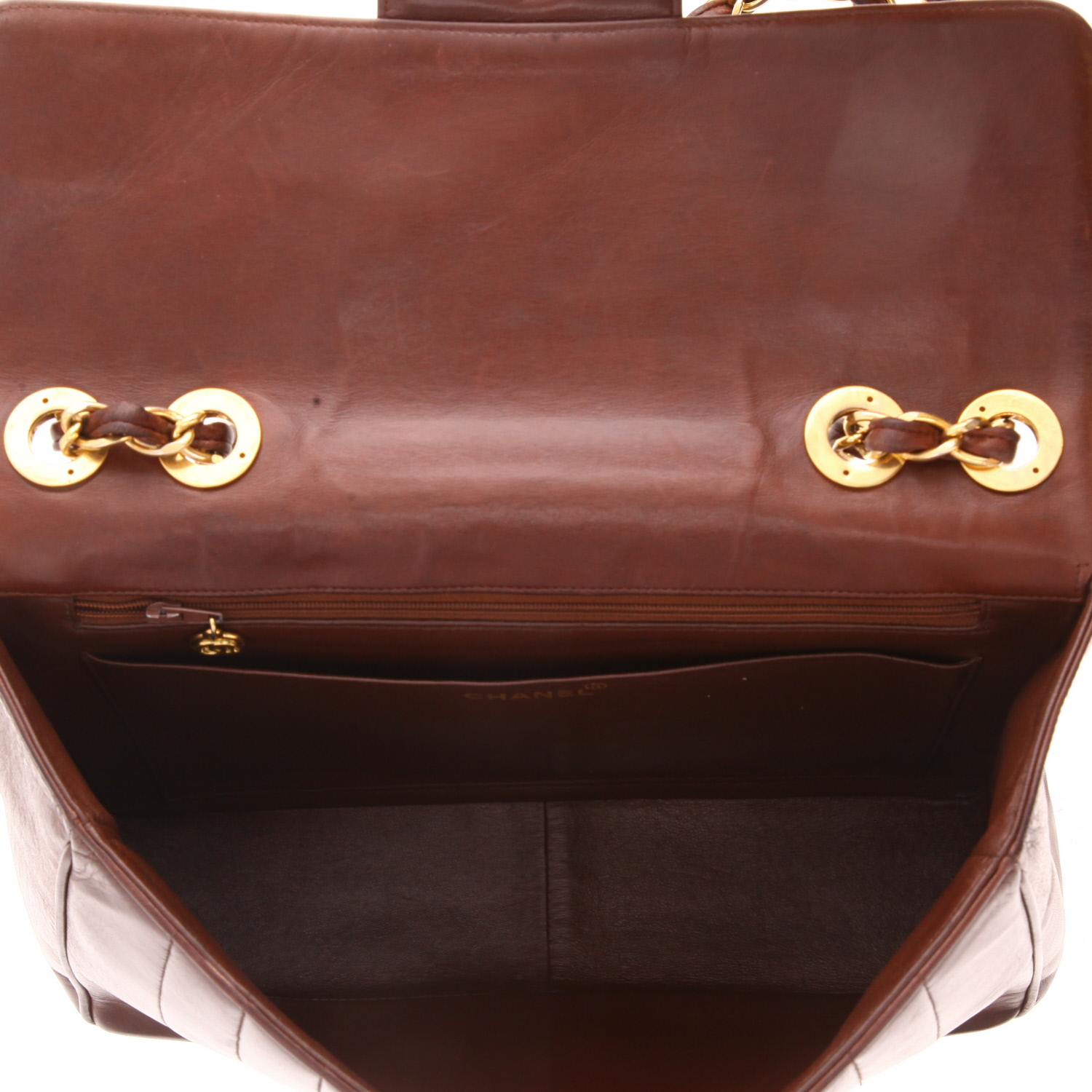 Chanel  Timeless Vintage shoulder bag  in brown quilted leather - Detail D3