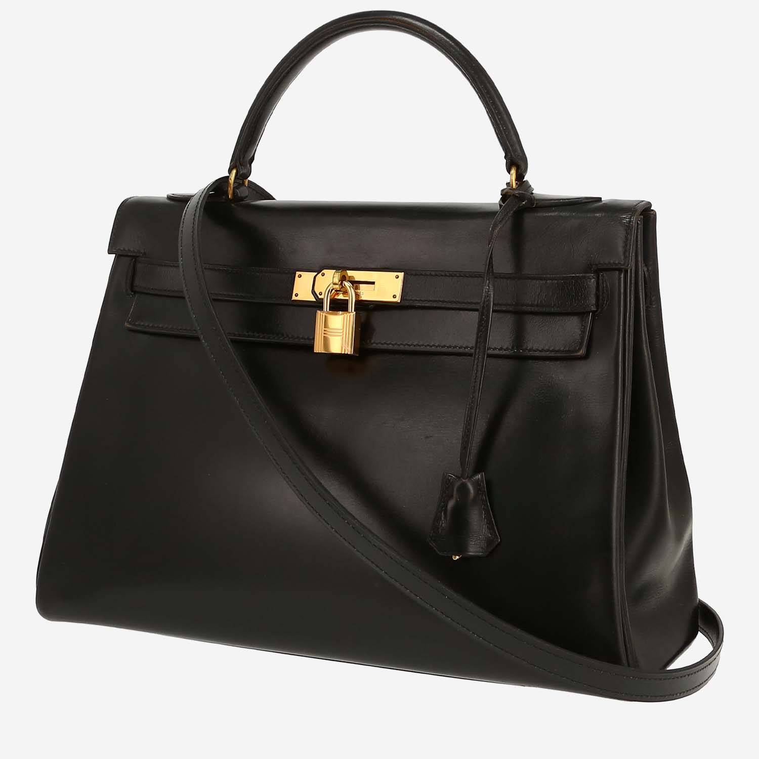 Hermès  Kelly 32 cm handbag  in black box leather