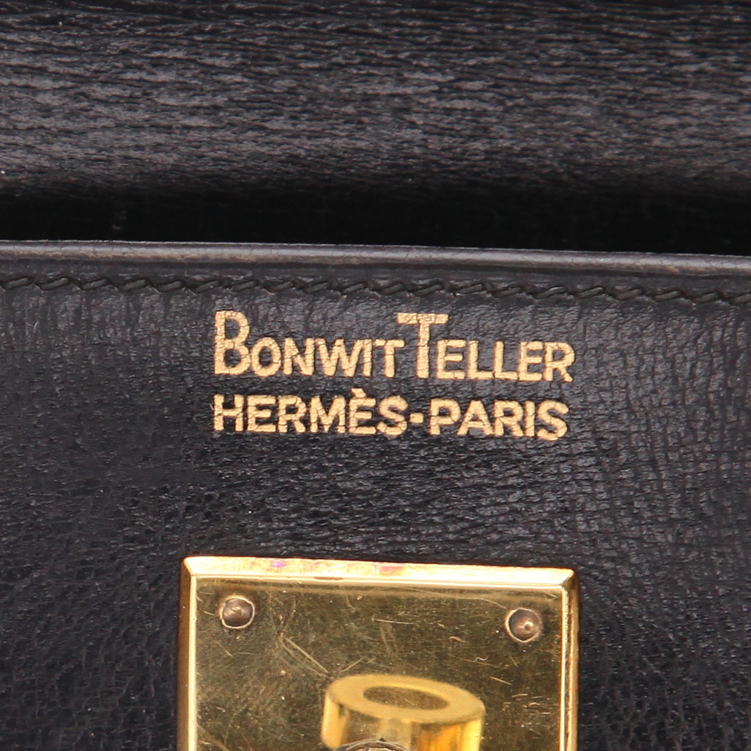 Bolso de mano Hermès  Kelly 32 cm en cuero box negro - Detail D2