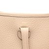 Hermès  Mini Evelyne shoulder bag  in Beige Marfa leather taurillon clémence - Detail D2 thumbnail