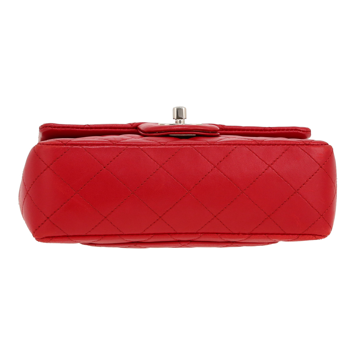 Sac bandoulière Chanel  Mini Timeless en cuir matelassé rouge - Detail D1