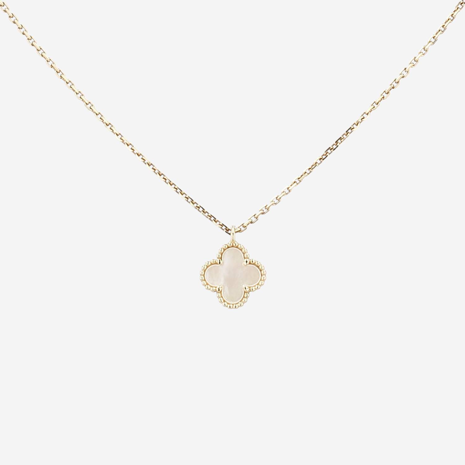 Collier Van Cleef & Arpels Sweet Alhambra en or jaune et nacre