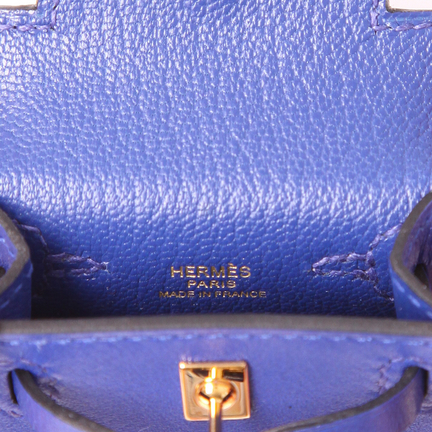 Hermès  Kelly Twilly  Charm  bag accessory   in blue Tadelakt leather  and multicolor silk - Detail D2