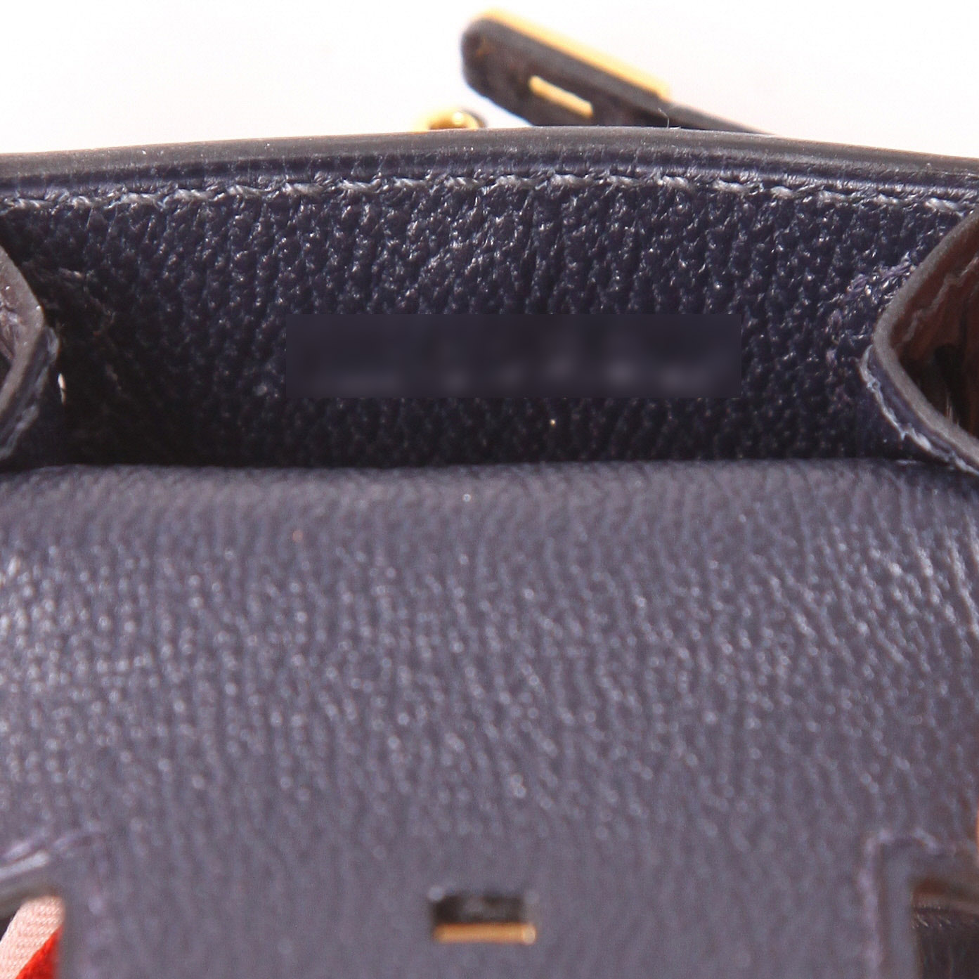 Hermès  Kelly Twilly bag charm key-ring  in black alligator  and multicolor satin - Detail D4