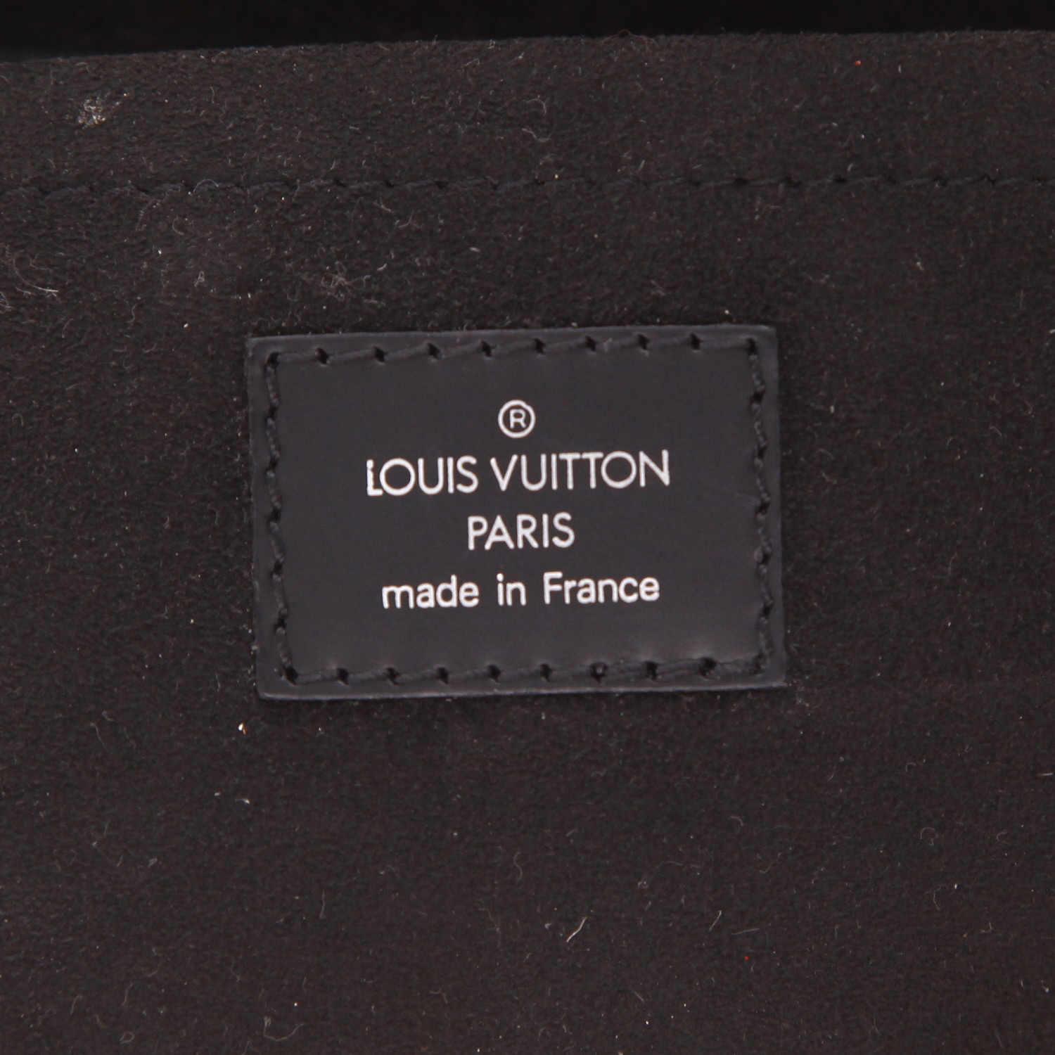 Bolsito de mano Louis Vuitton  Montaigne Clutch en cuero Epi negro - Detail D2
