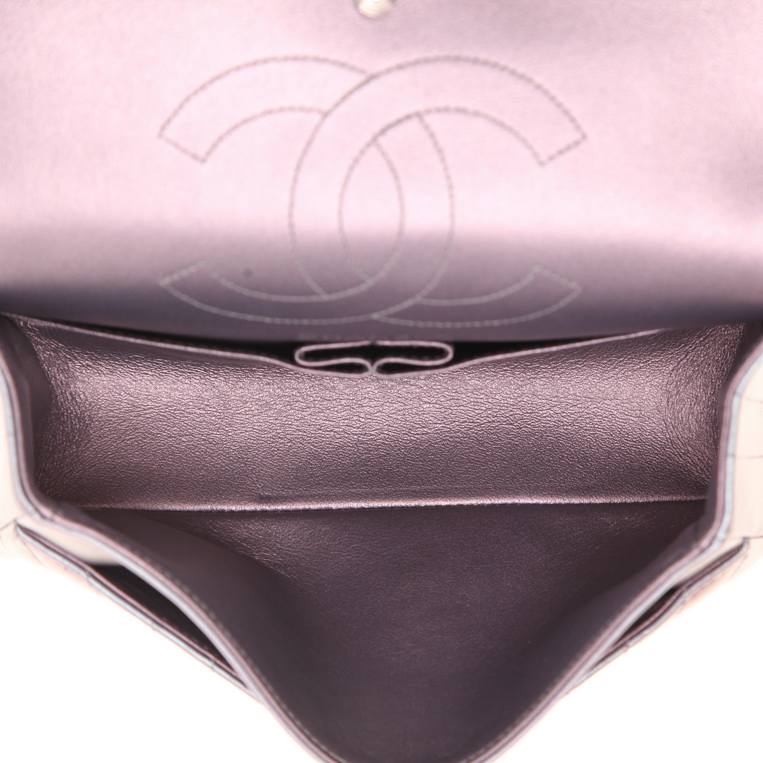 Sac bandoulière Chanel  2.55 en cuir matelassé chevrons violet - Detail D3