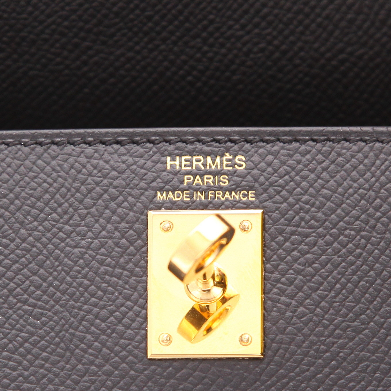 Hermès  Kelly 25 cm handbag  in black epsom leather - Detail D2