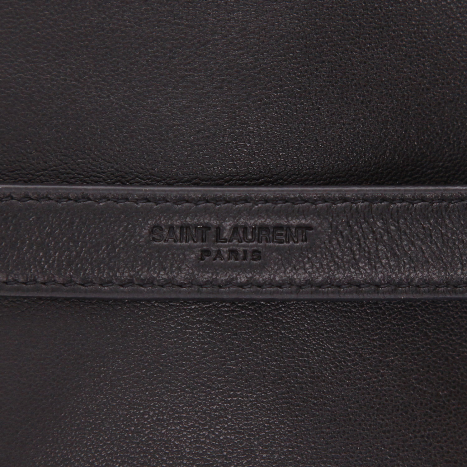 Sac à main Saint Laurent  Teddy Pochon en cuir noir - Detail D2