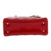Bolso de mano Dior  Lady Dior en charol rojo - Detail D1 thumbnail