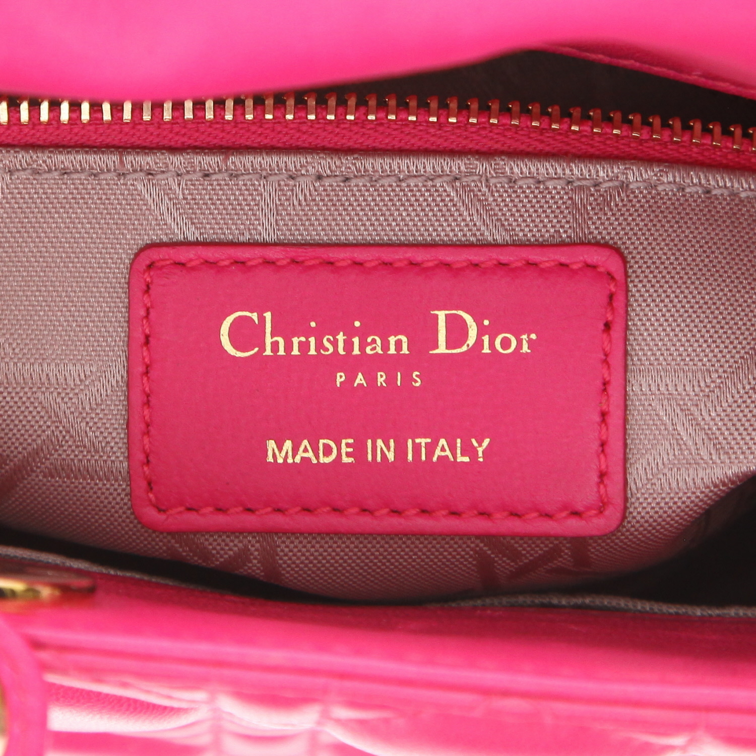 Bolso de mano Dior  Lady Dior en cuero cannage rosa - Detail D2