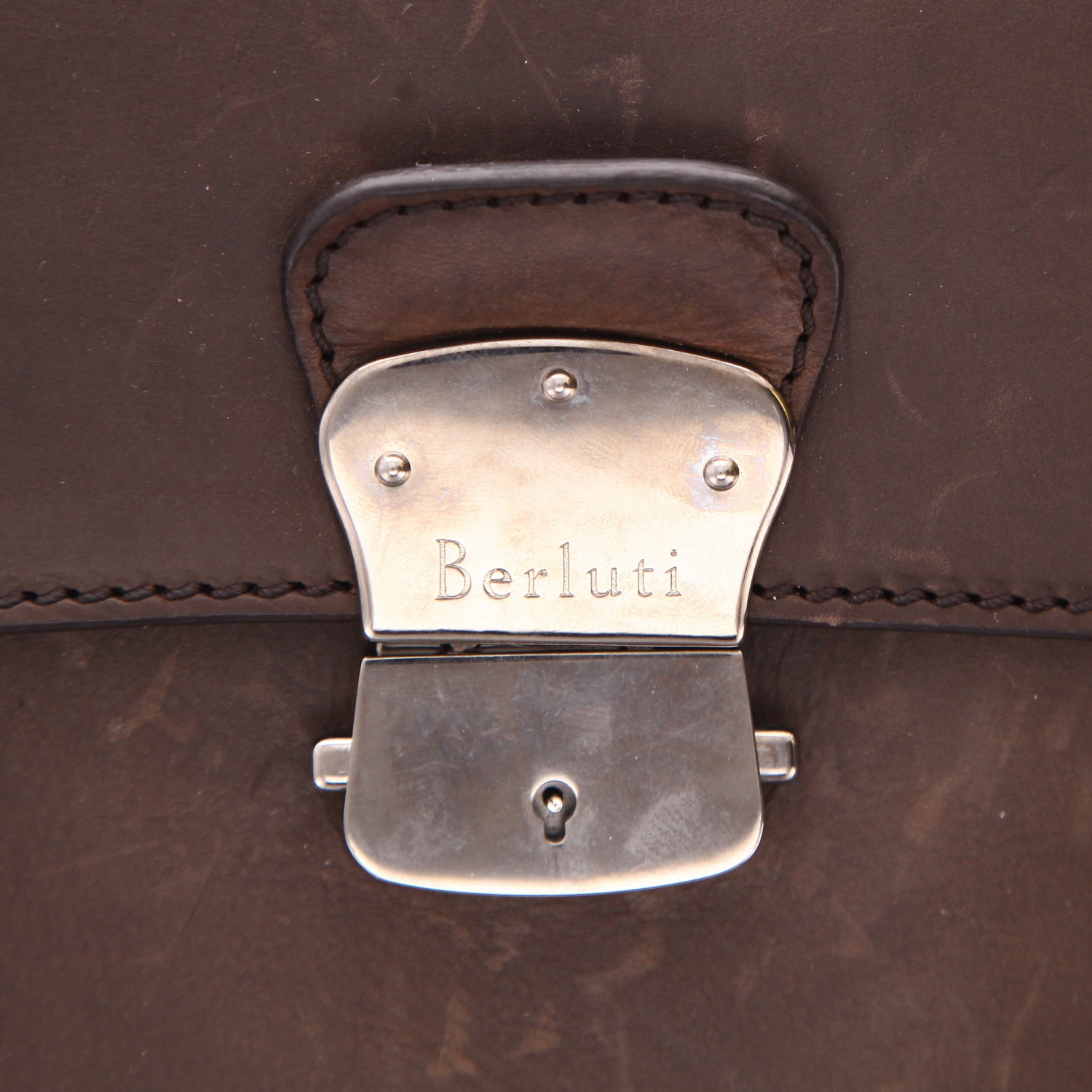 Porte-documents Berluti   en cuir marron - Detail D2