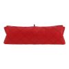 Chanel  2.55 shoulder bag  in red quilted leather - Detail D1 thumbnail
