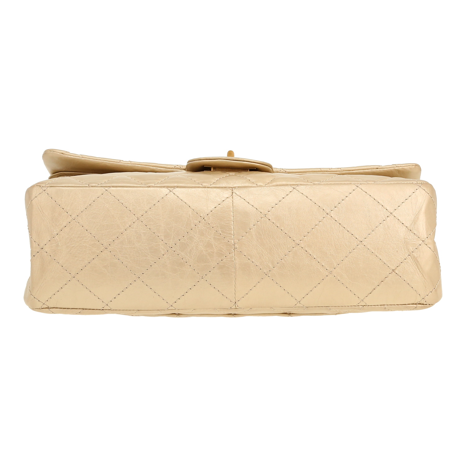 Sac bandoulière Chanel  2.55 en cuir matelassé doré - Detail D1
