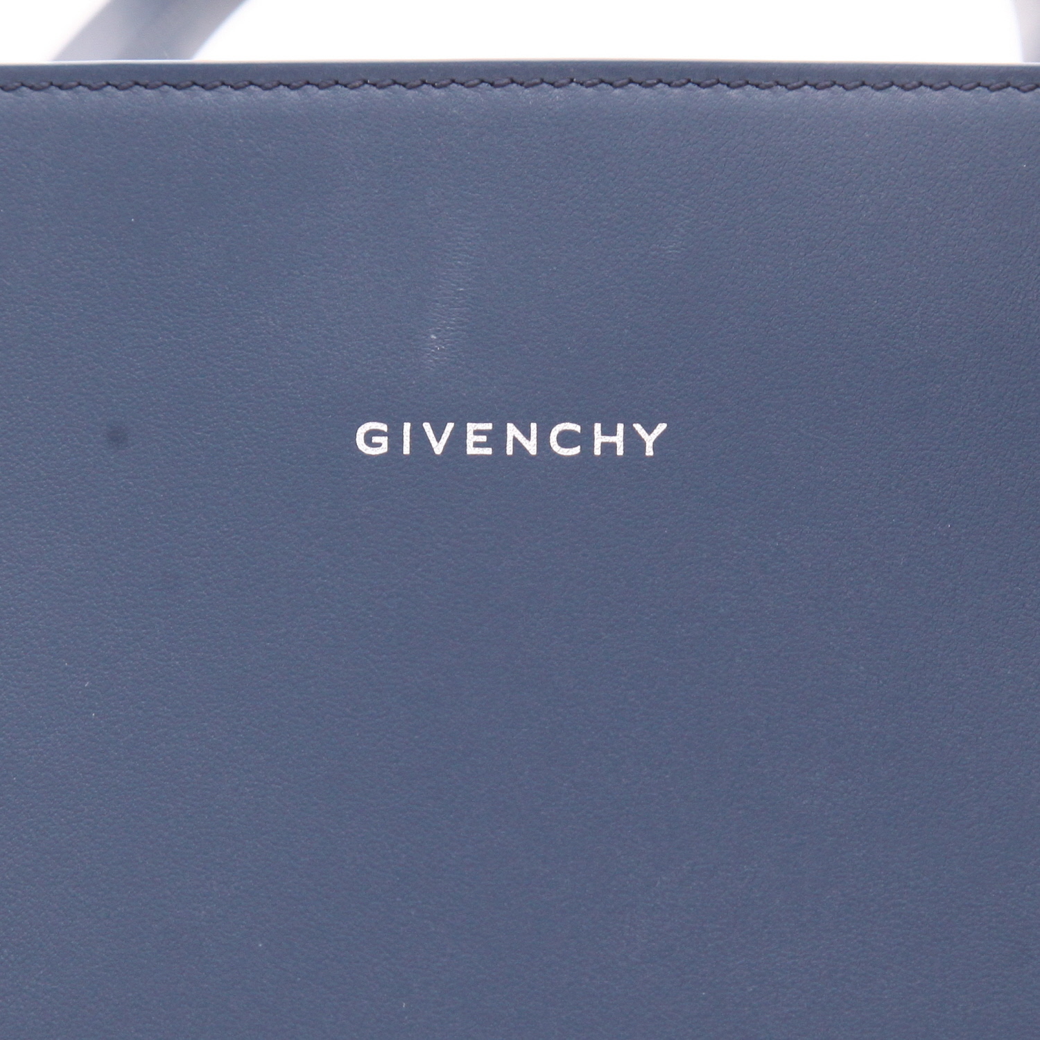 Shopping bag Givenchy   in pelle liscia blu marino - Detail D2