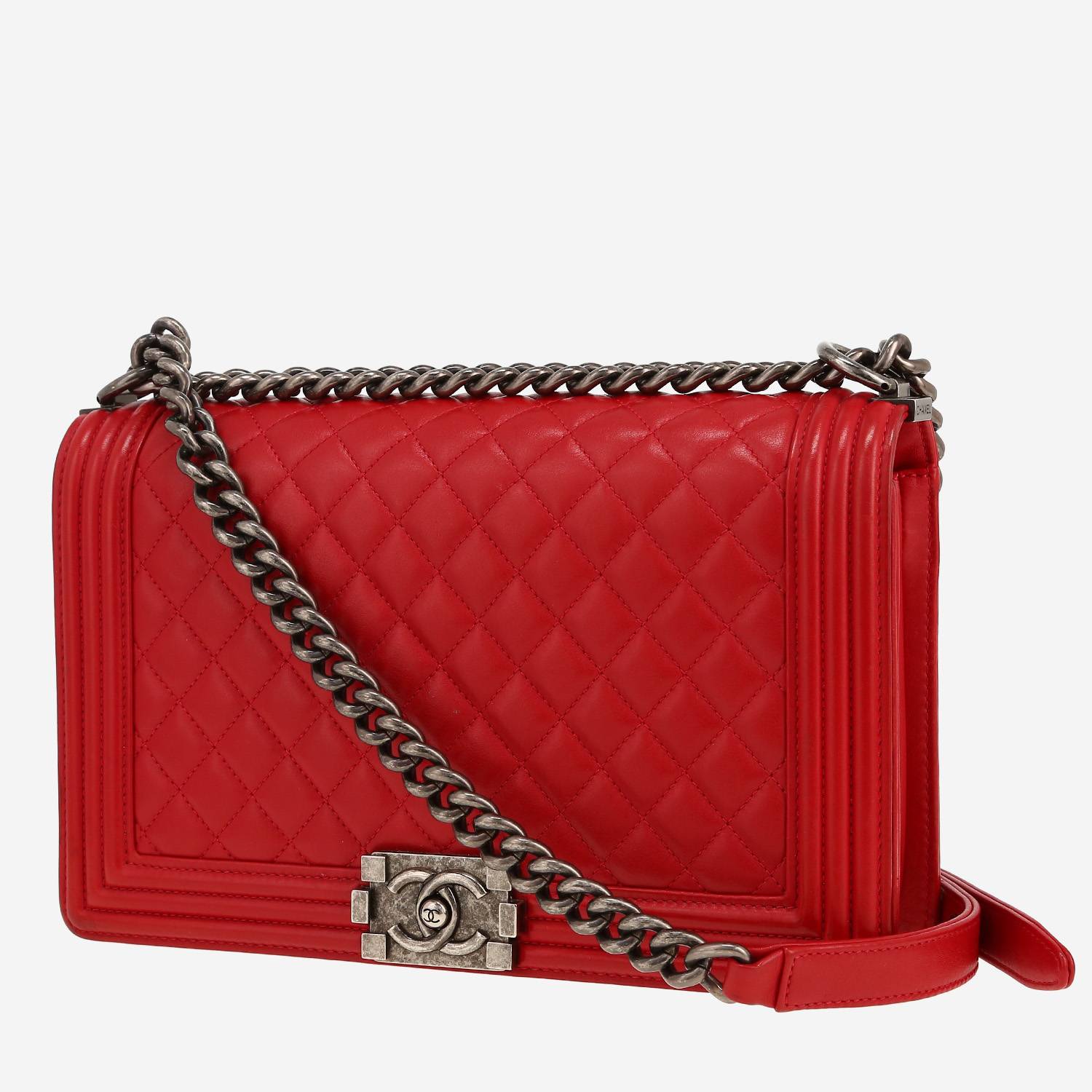 Chanel  Boy shoulder bag  in red quilted leather