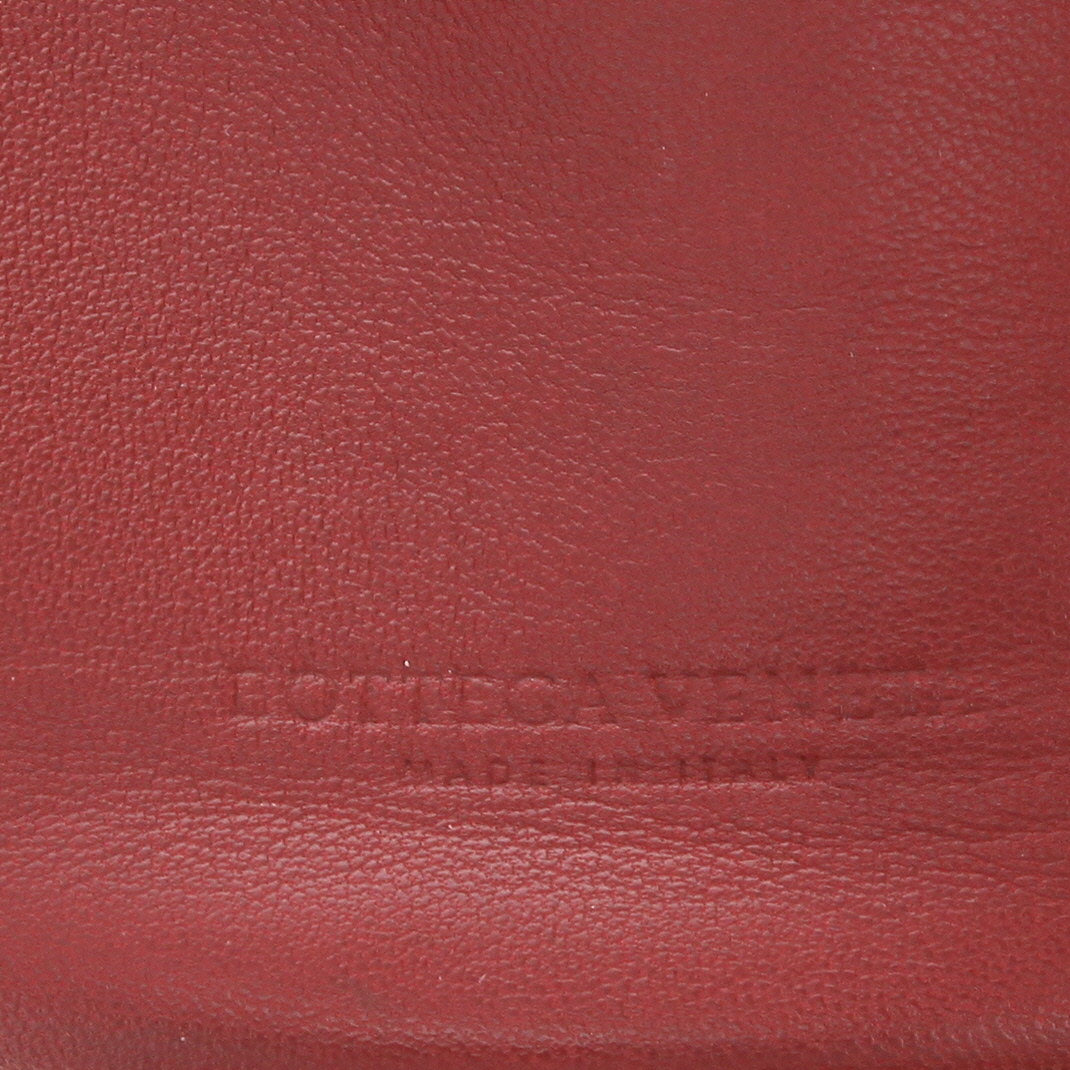 Bolso de mano Bottega Veneta  Drop en cuero color burdeos - Detail D2