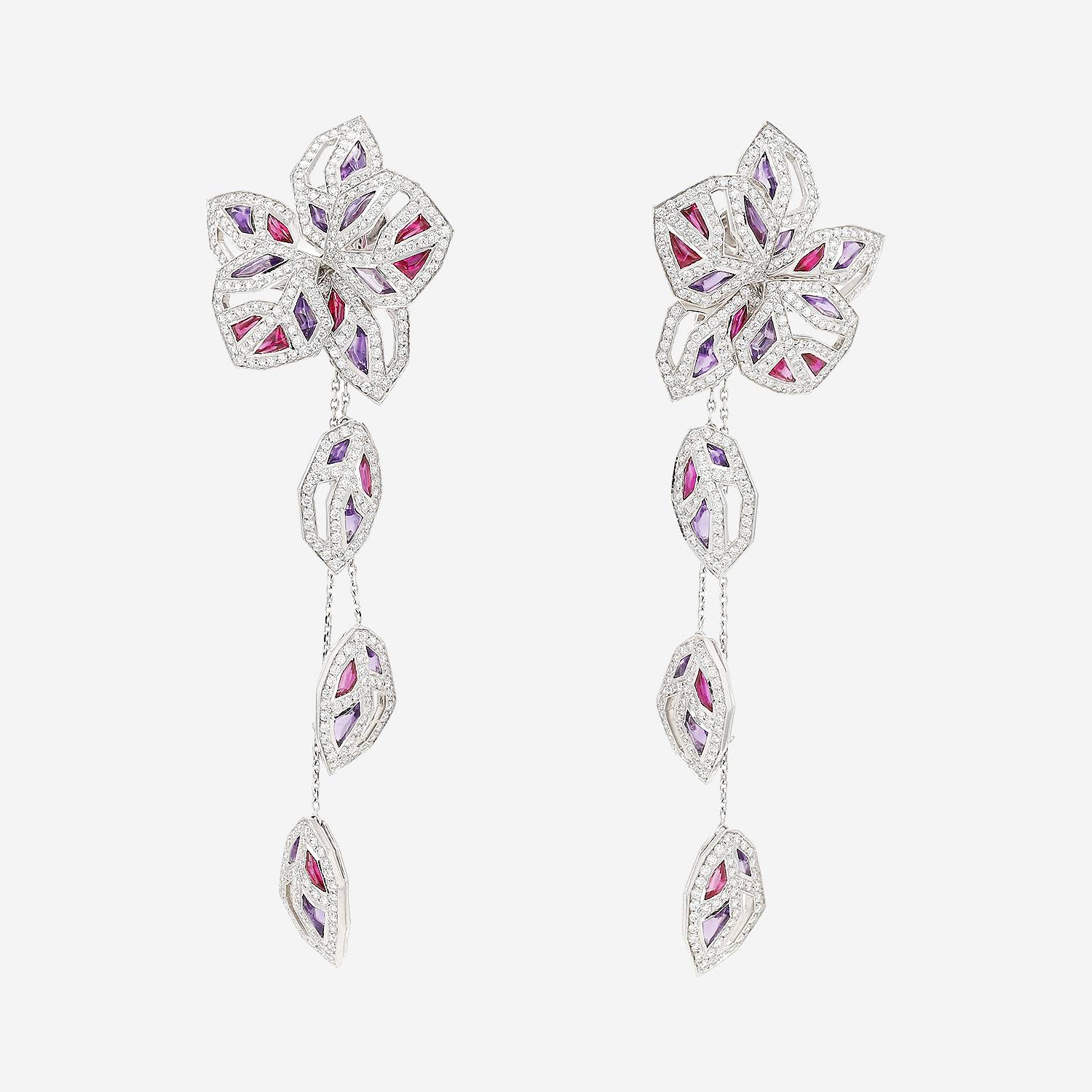 Paire de boucles d'oreilles Cartier Caresse d'Orchidées en or blanc, diamants et pierres de couleurs
