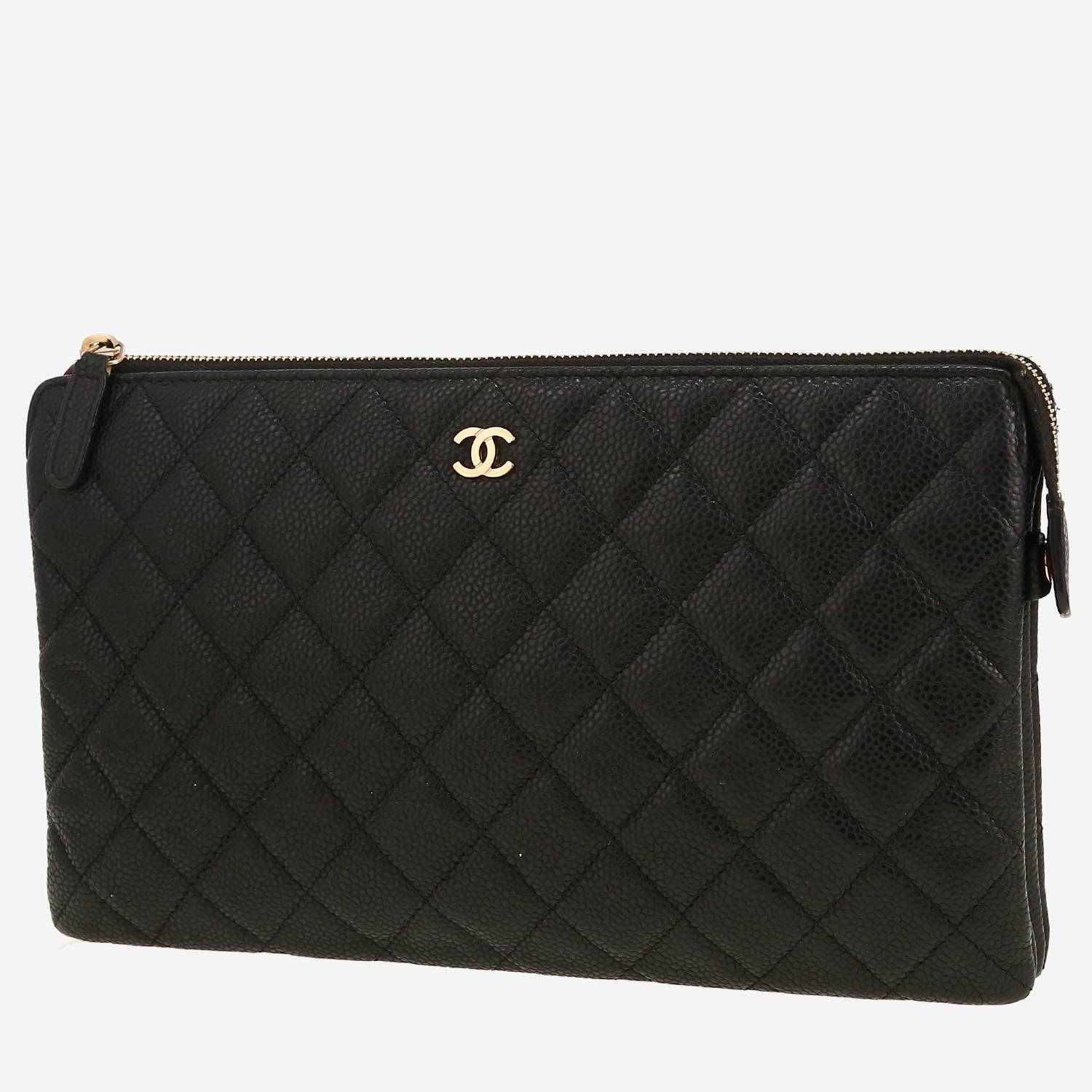 Pochette Chanel   in pelle martellata e trapuntata nera