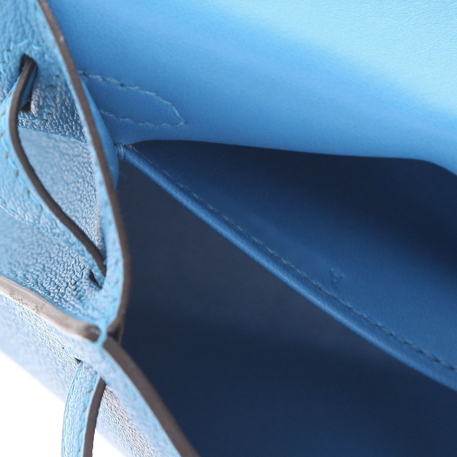 Borsa a tracolla Hermès  Kelly 20 cm in pelle Mysore blu - Detail D4