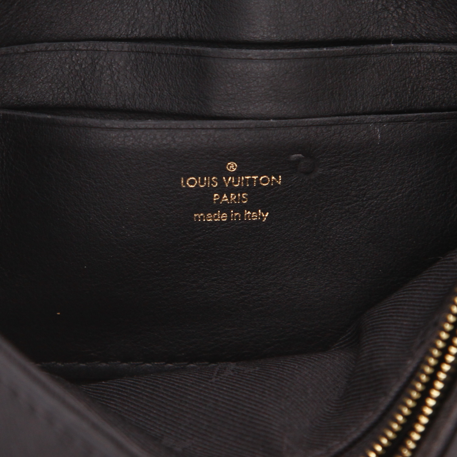 Sac bandoulière Louis Vuitton   en cuir monogram noir - Detail D2