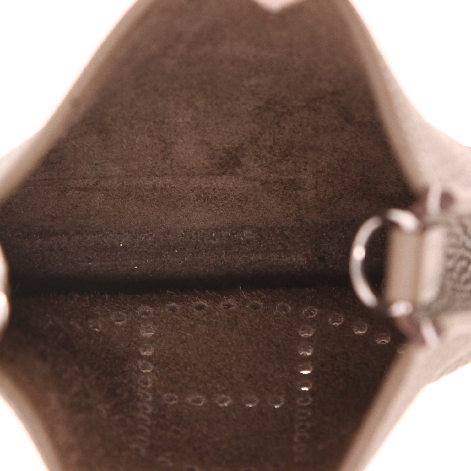 Borsa a tracolla Hermès  Mini Evelyne in pelle taurillon clemence etoupe - Detail D3