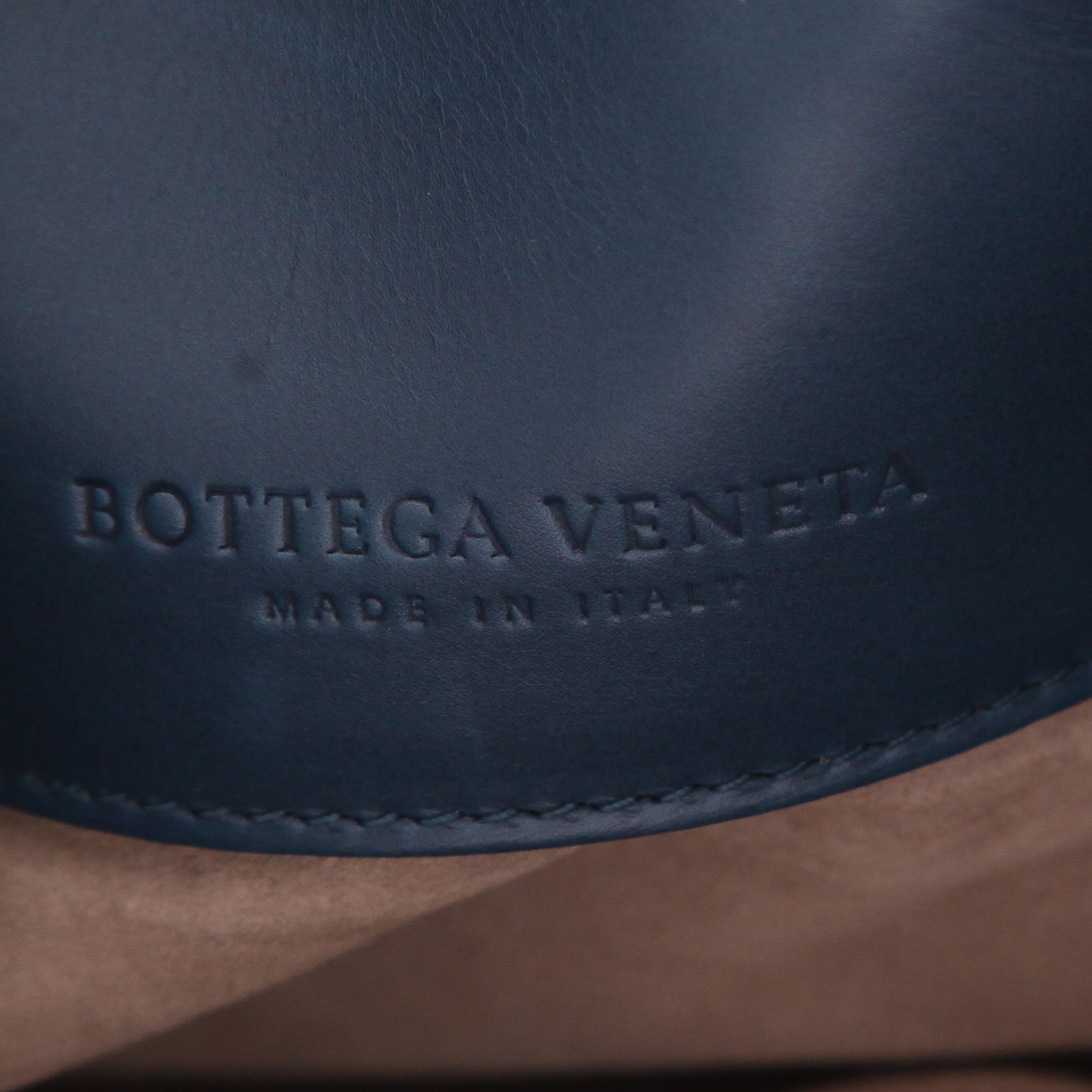 Bottega Veneta  Roma handbag  in blue intrecciato leather - Detail D2