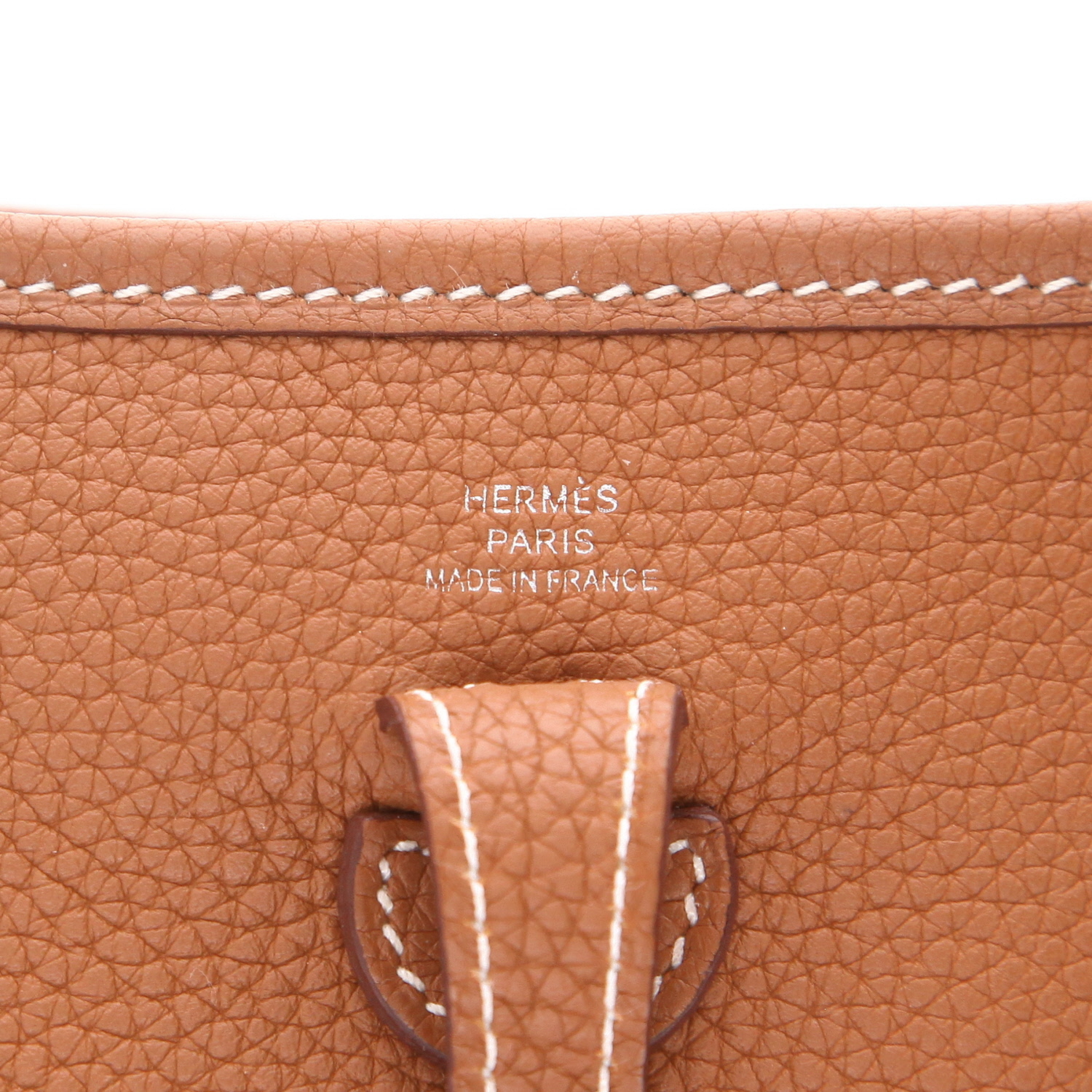 Borsa a tracolla Hermès  Evelyne 16 cm in pelle togo gold - Detail D2