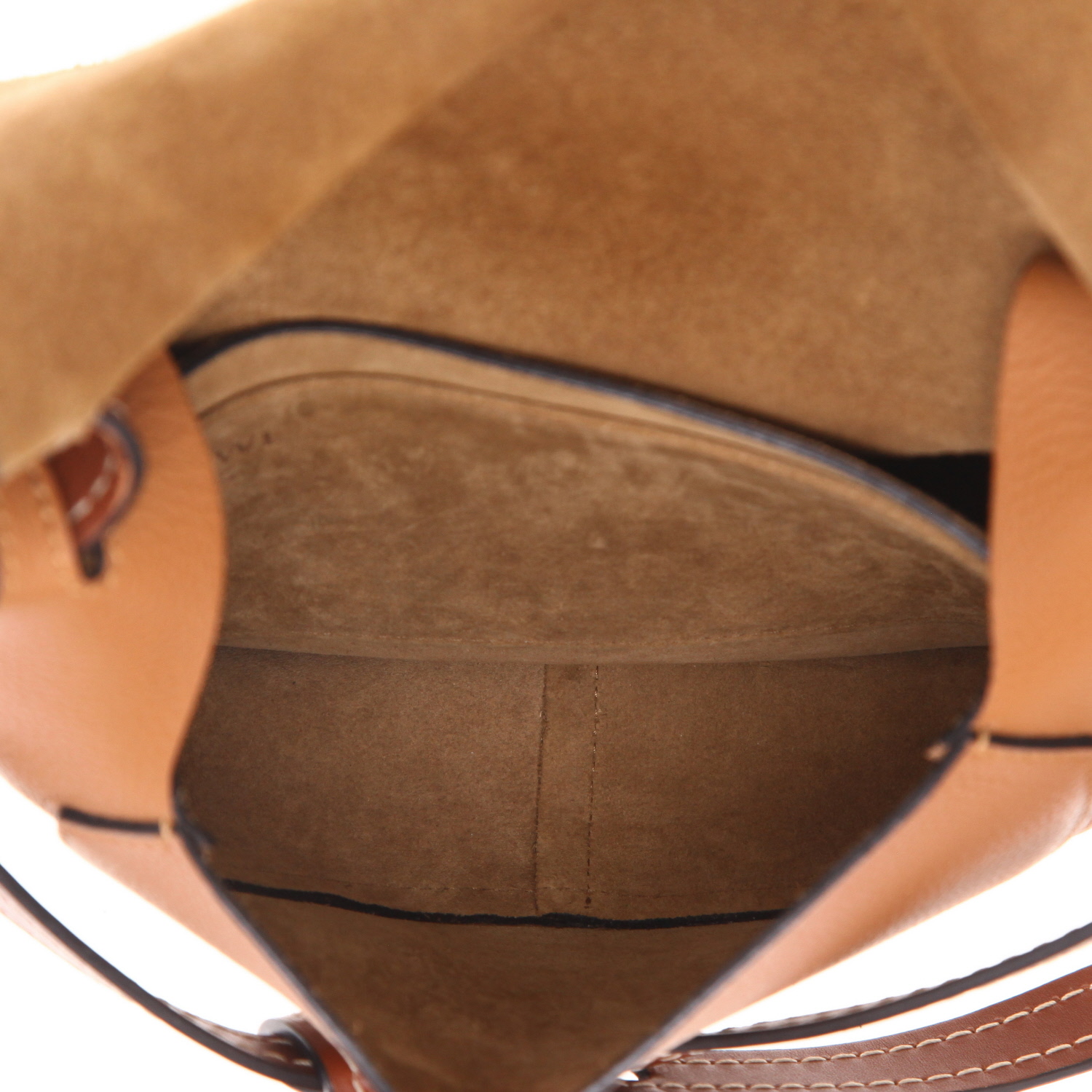 Loewe  Gate small model  shoulder bag  in brown grained leather - Detail D3