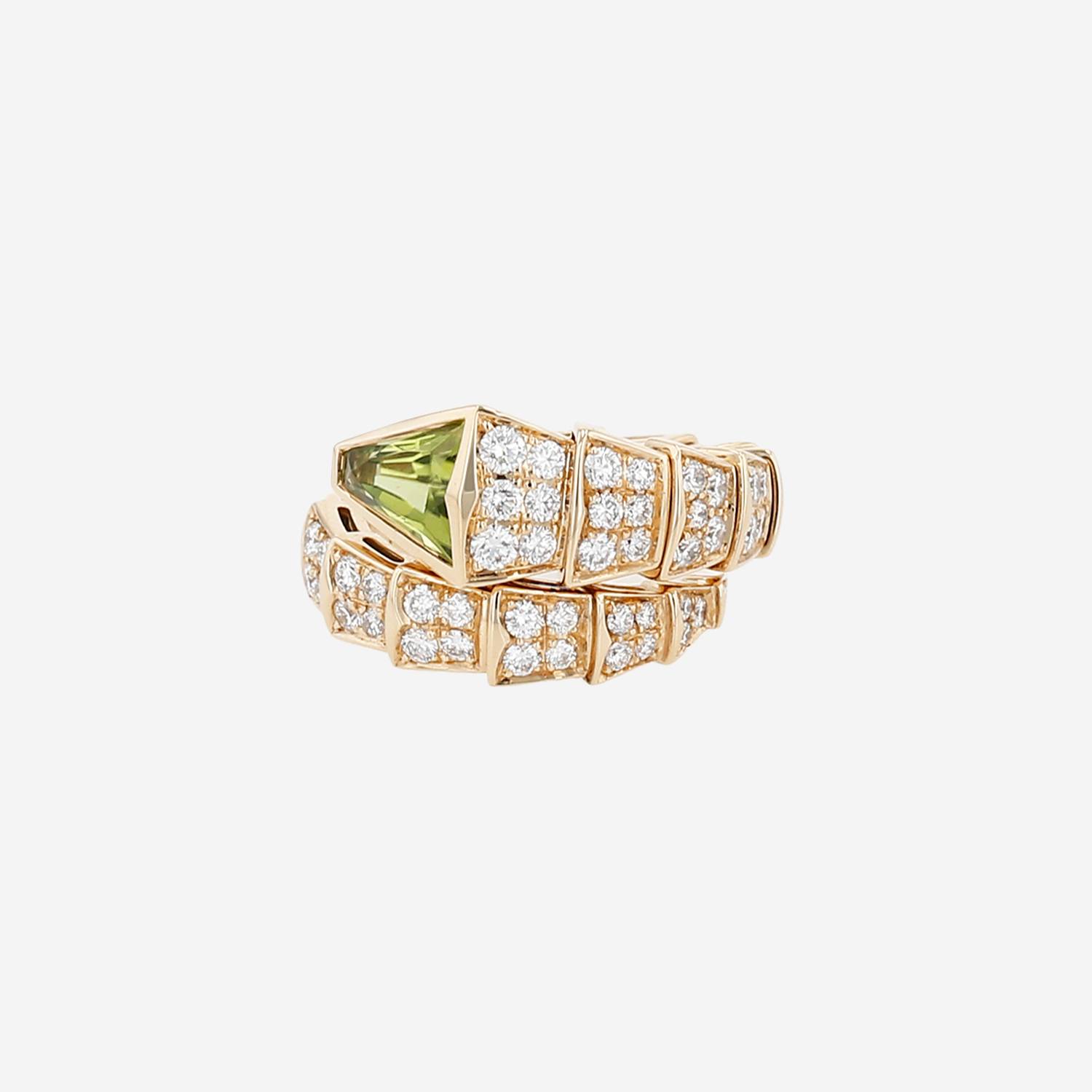 Bague Bulgari Serpenti Viper en or jaune, péridot et diamants